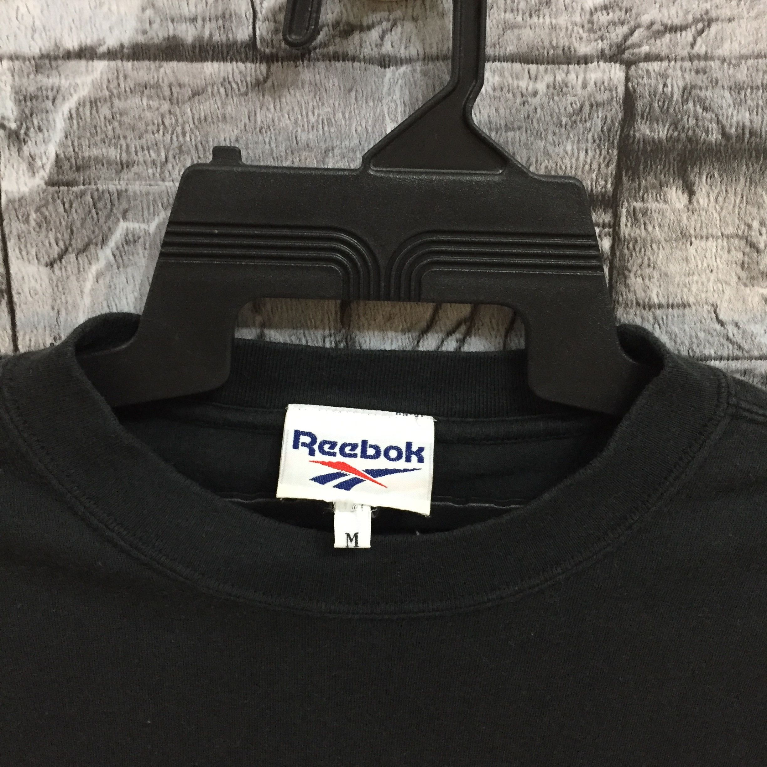 Reebok Vintage REEBOK t shirt spellout big logo size M Size US M / EU 48-50 / 2 - 3 Thumbnail