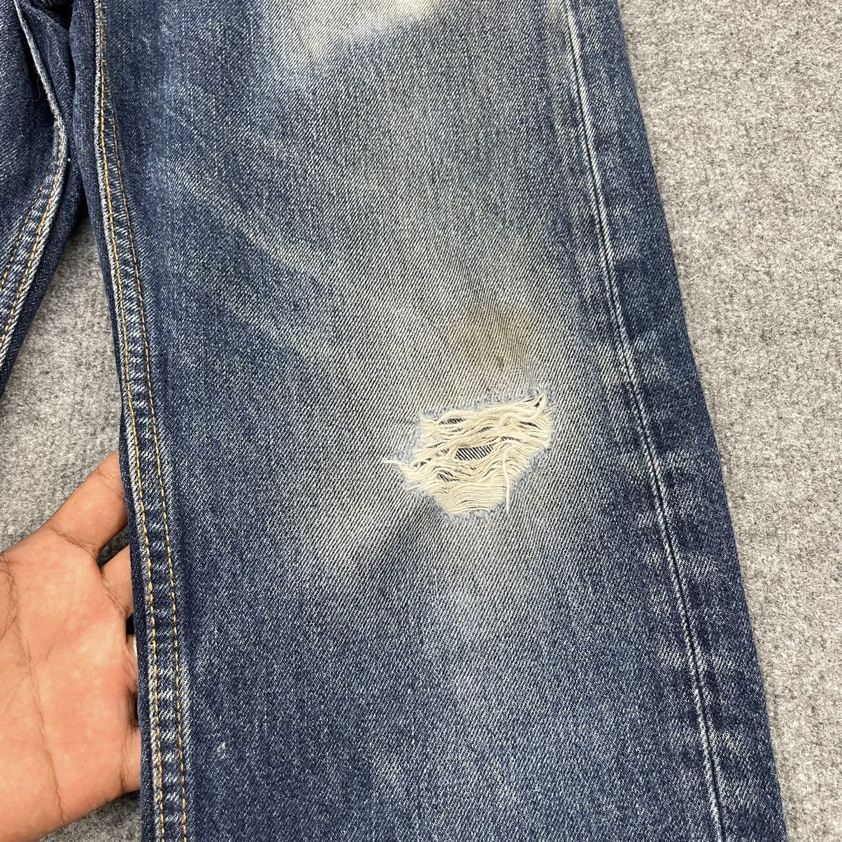 Levi's × Vintage Vintage Levi's 505 Distressed Denim -wc030 Size US 32 / EU 48 - 6 Thumbnail