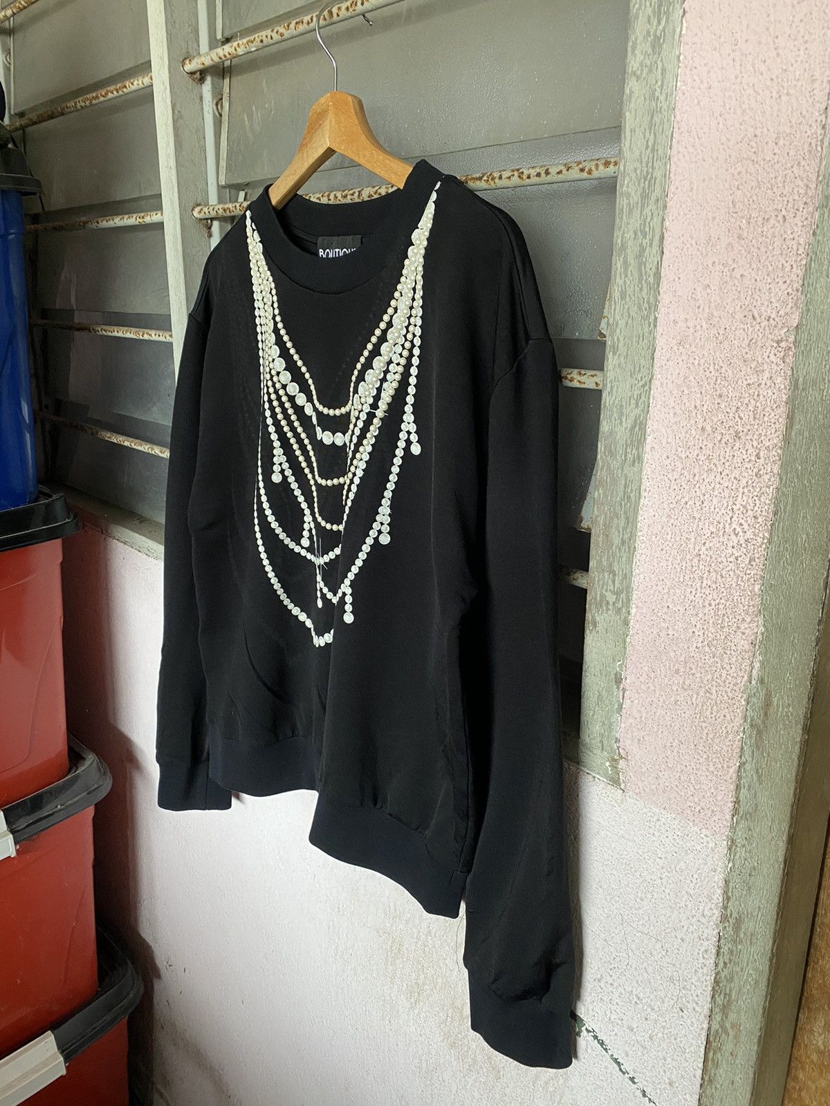 Moschino ⚡️Steals⚡️ Boutique Moschino Pearl Chain Sweater Size M / US 6-8 / IT 42-44 - 4 Thumbnail