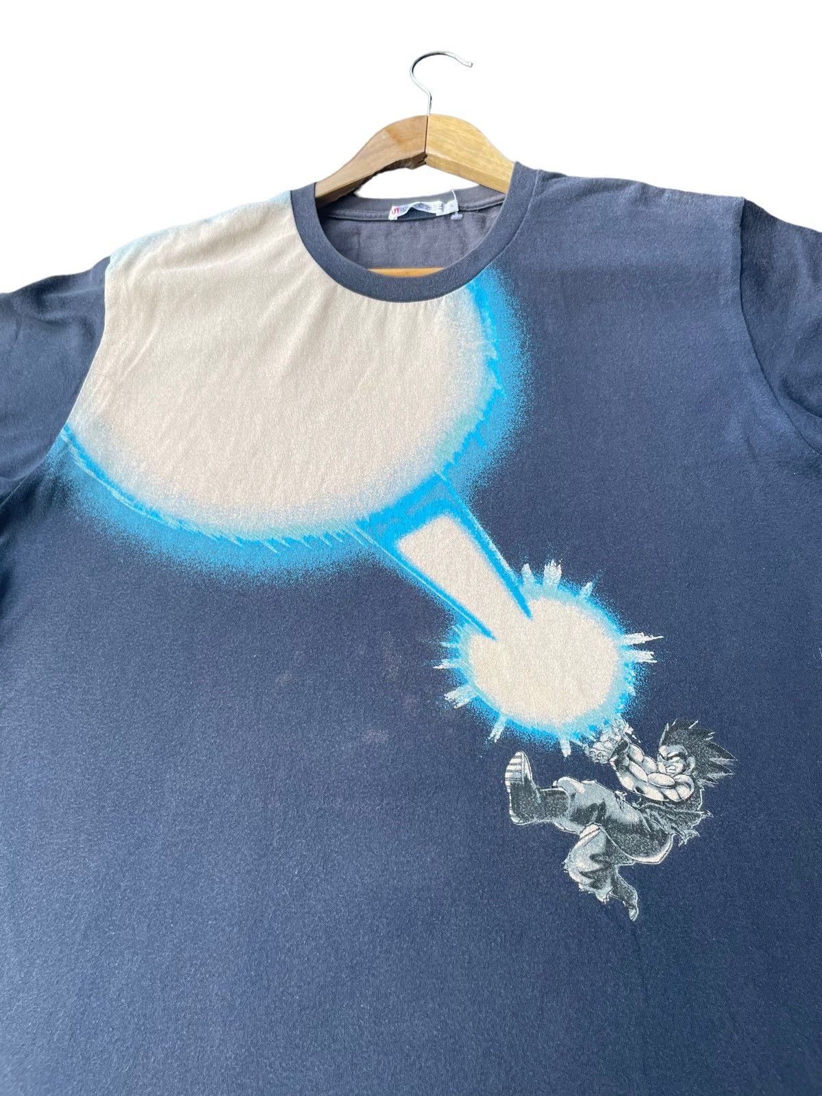 Japanese Brand Dragon Ball x Uniqlo Faded Wash Tshirt Size US L / EU 52-54 / 3 - 3 Thumbnail