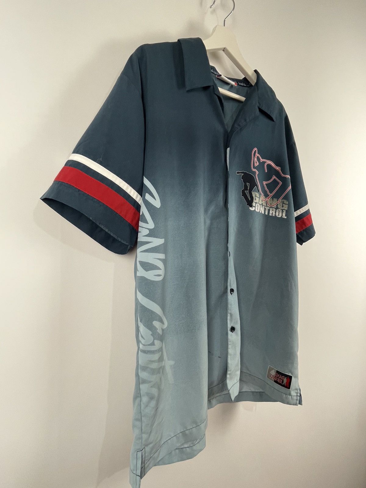 Vintage Vintage 90's Beat Wear Skateboard Gang Control Shirt OG Size US L / EU 52-54 / 3 - 6 Thumbnail