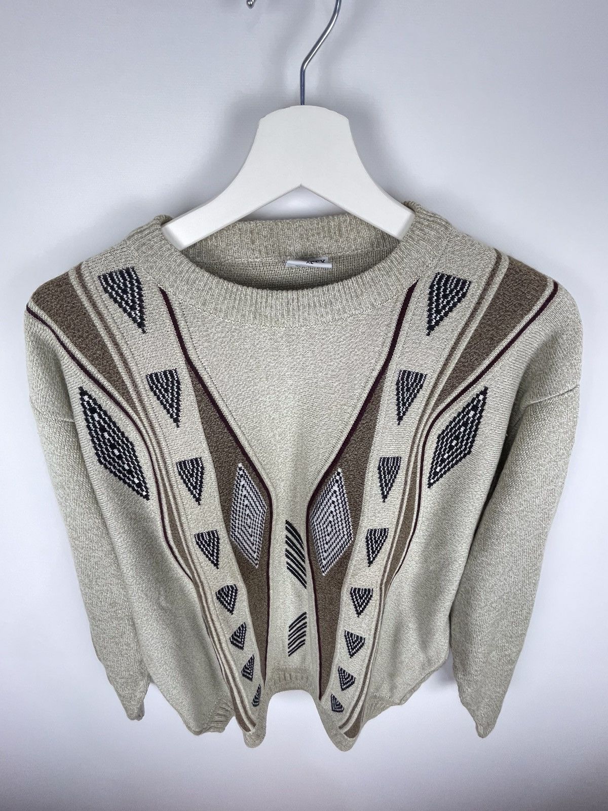 Japanese Brand Vintage New Tex 3D Knit Ornament Style Sweater Pullover Size US XL / EU 56 / 4 - 2 Thumbnail