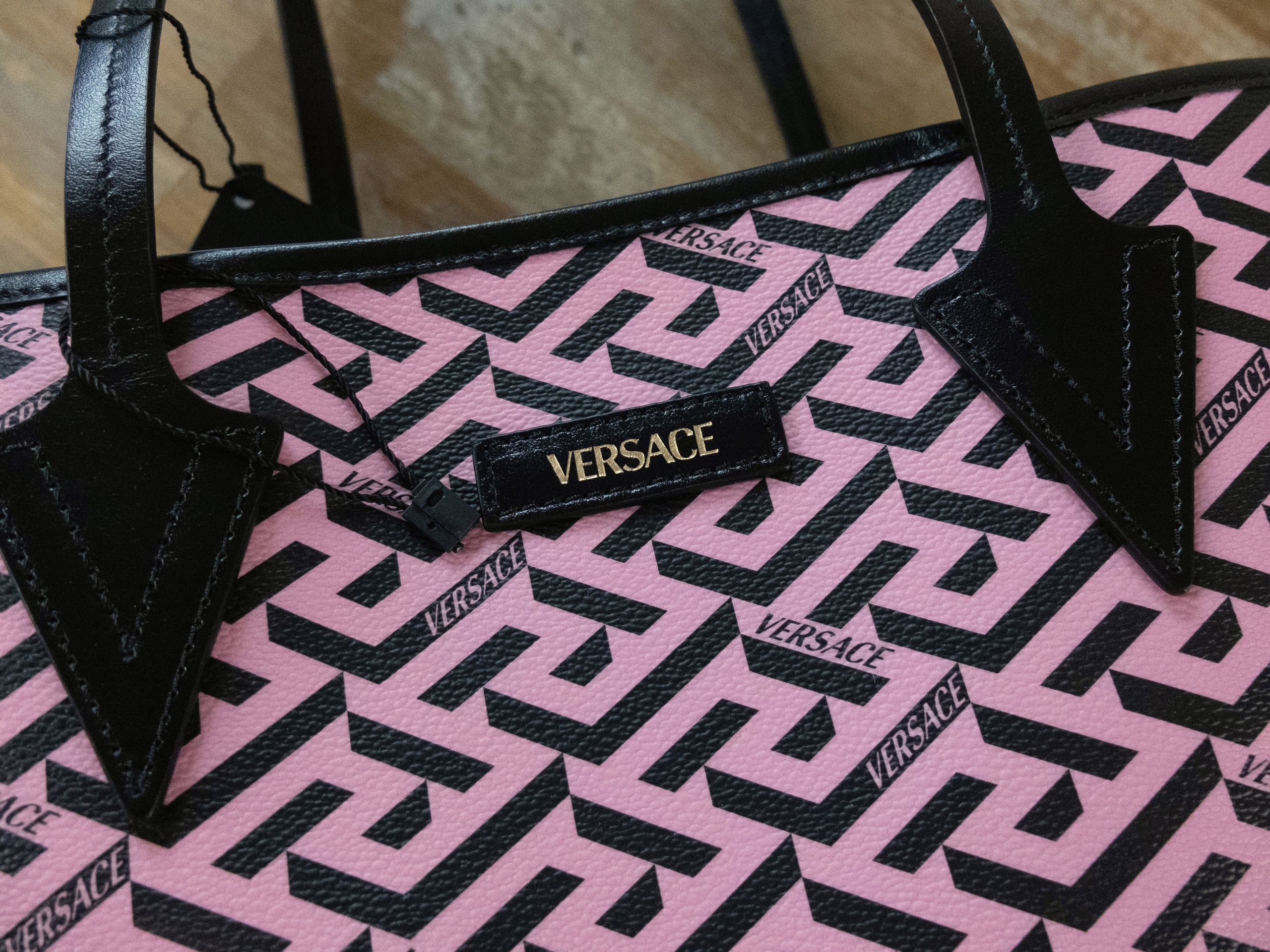 Versace VERSACE La Greca signature logo canvas pink black tote bag Size ONE SIZE - 3 Thumbnail