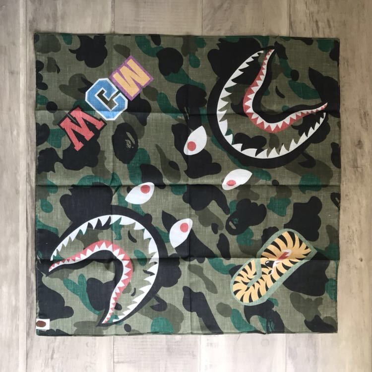 Bape BAPE 1st camo green shark bandana WGM Size ONE SIZE - 2 Thumbnail