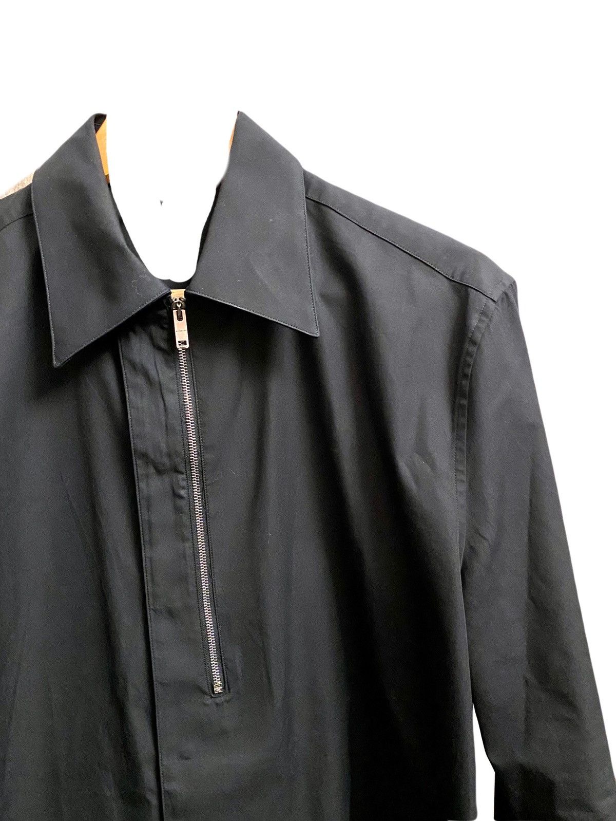 Givenchy MM Williams Givenchy black Zip asymmetrical shirt 39 boxy Size US M / EU 48-50 / 2 - 15 Thumbnail