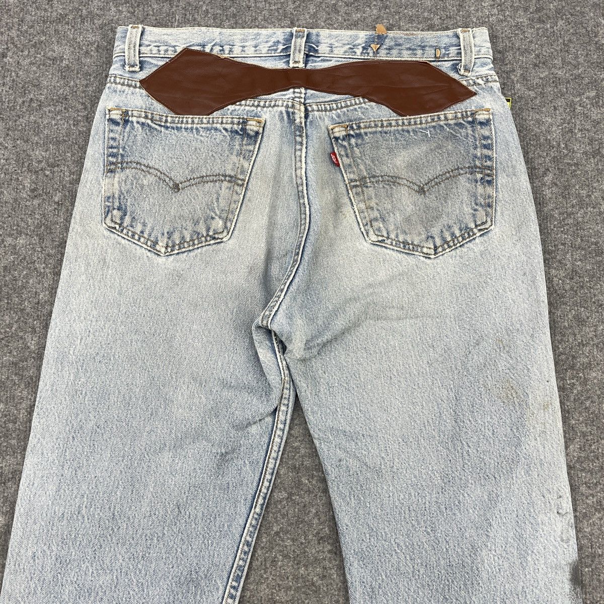 Levi's × Vintage Distressed Vintage Levi's 501 Light Blue Wash -wc172 Size US 31 - 7 Thumbnail