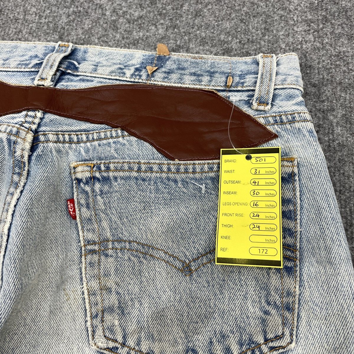 Levi's × Vintage Distressed Vintage Levi's 501 Light Blue Wash -wc172 Size US 31 - 13 Thumbnail