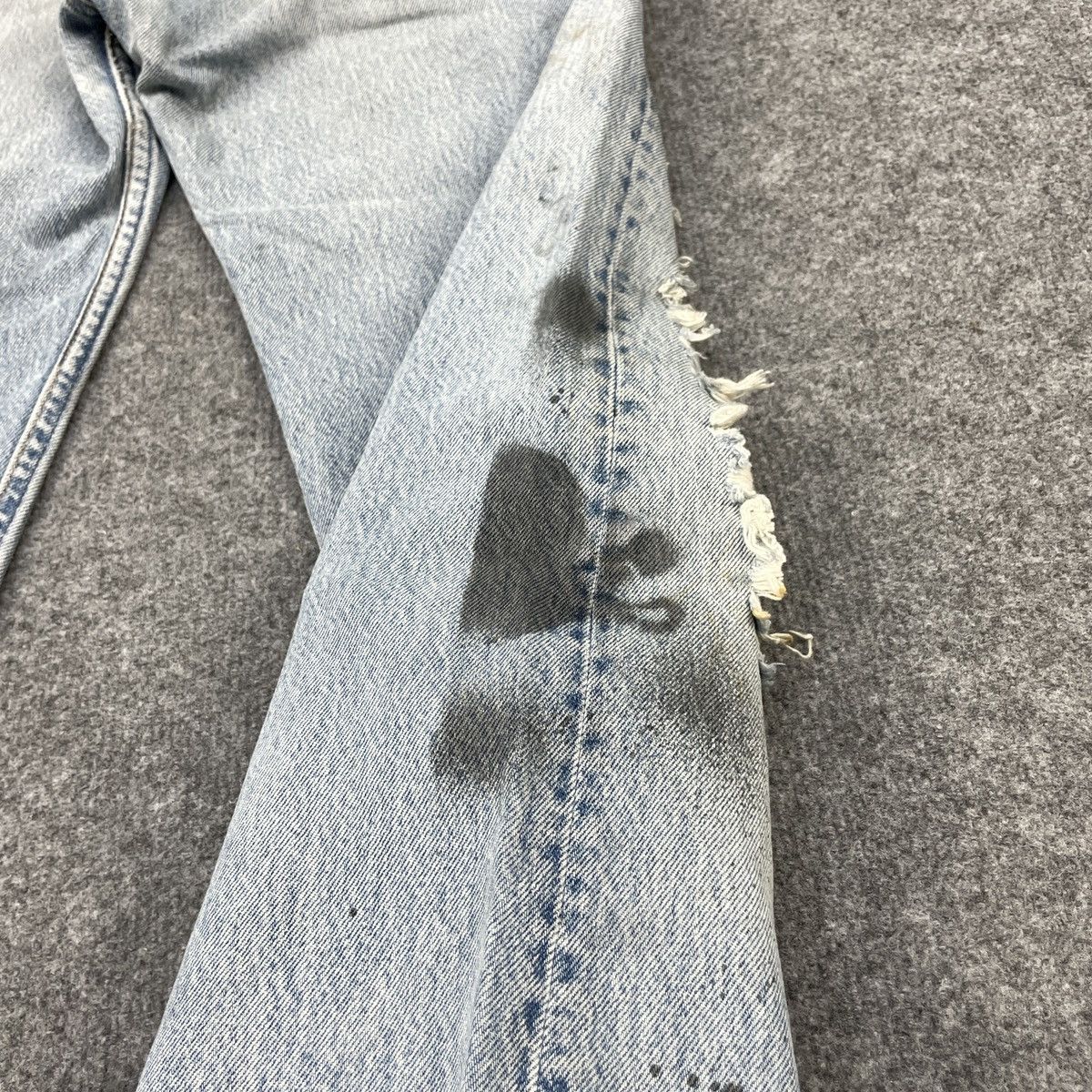 Levi's × Vintage Distressed Vintage Levi's 501 Light Blue Wash -wc172 Size US 31 - 8 Thumbnail