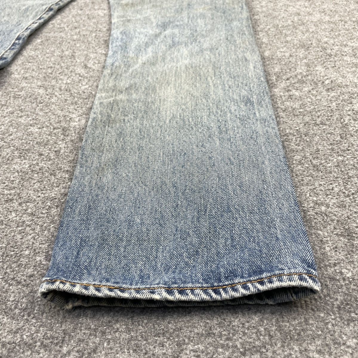 Levi's × Vintage Distressed Vintage Levi's 501 Faded Jeans -wc173 Size US 31 - 11 Thumbnail