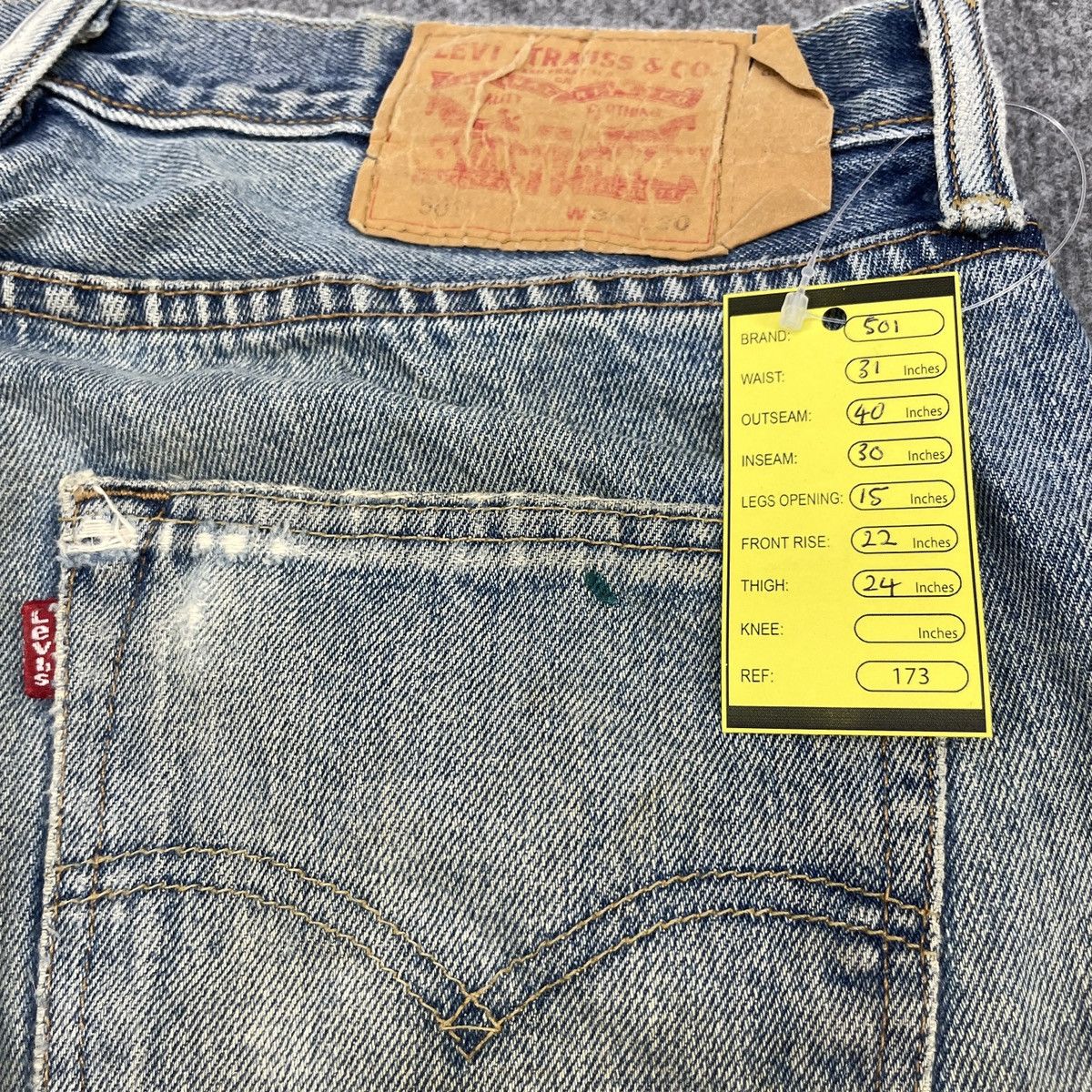 Levi's × Vintage Distressed Vintage Levi's 501 Faded Jeans -wc173 Size US 31 - 13 Thumbnail