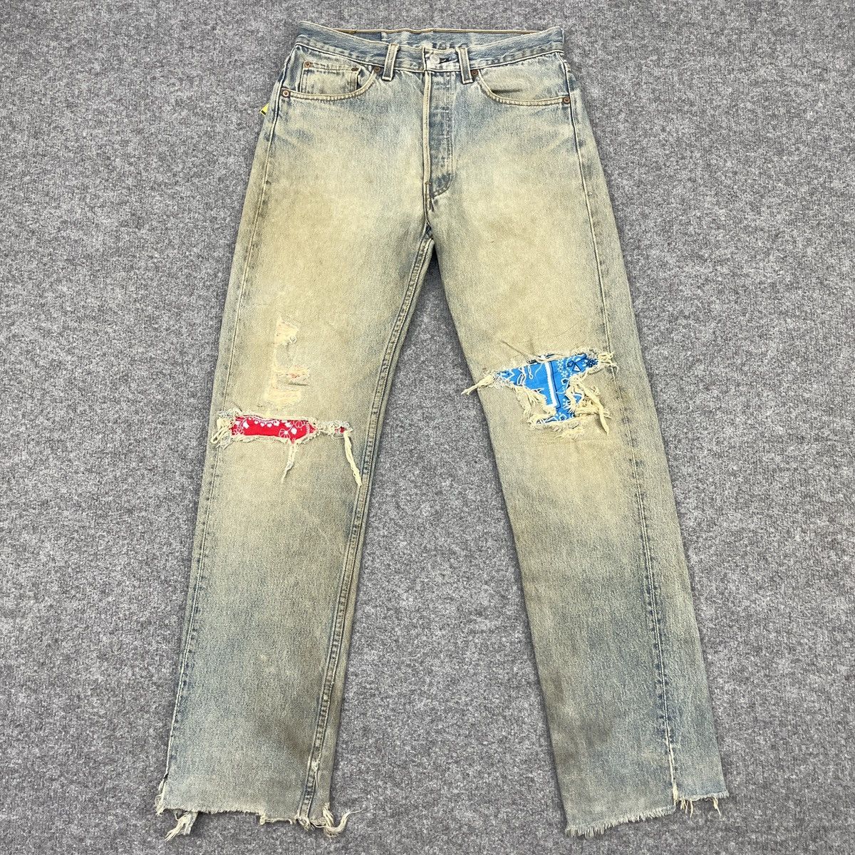 Levi's × Vintage Distressed Levi's 501 Faded Jeans -wc171 Size US 30 / EU 46 - 1 Thumbnail