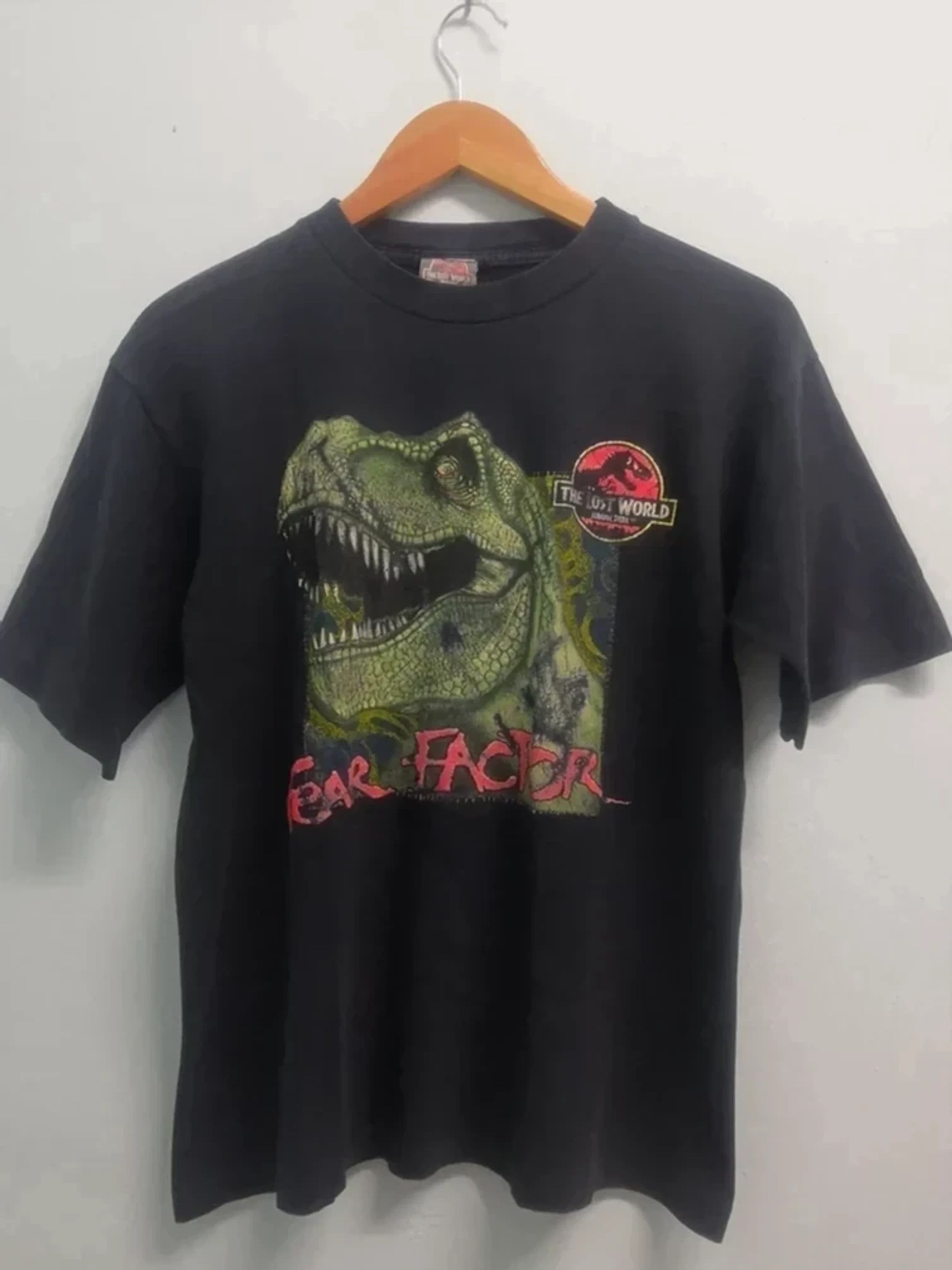 image of Vintage Movie Jurassic Park 90's T Shirt Fear Factor in Black, Men's (Size Medium)