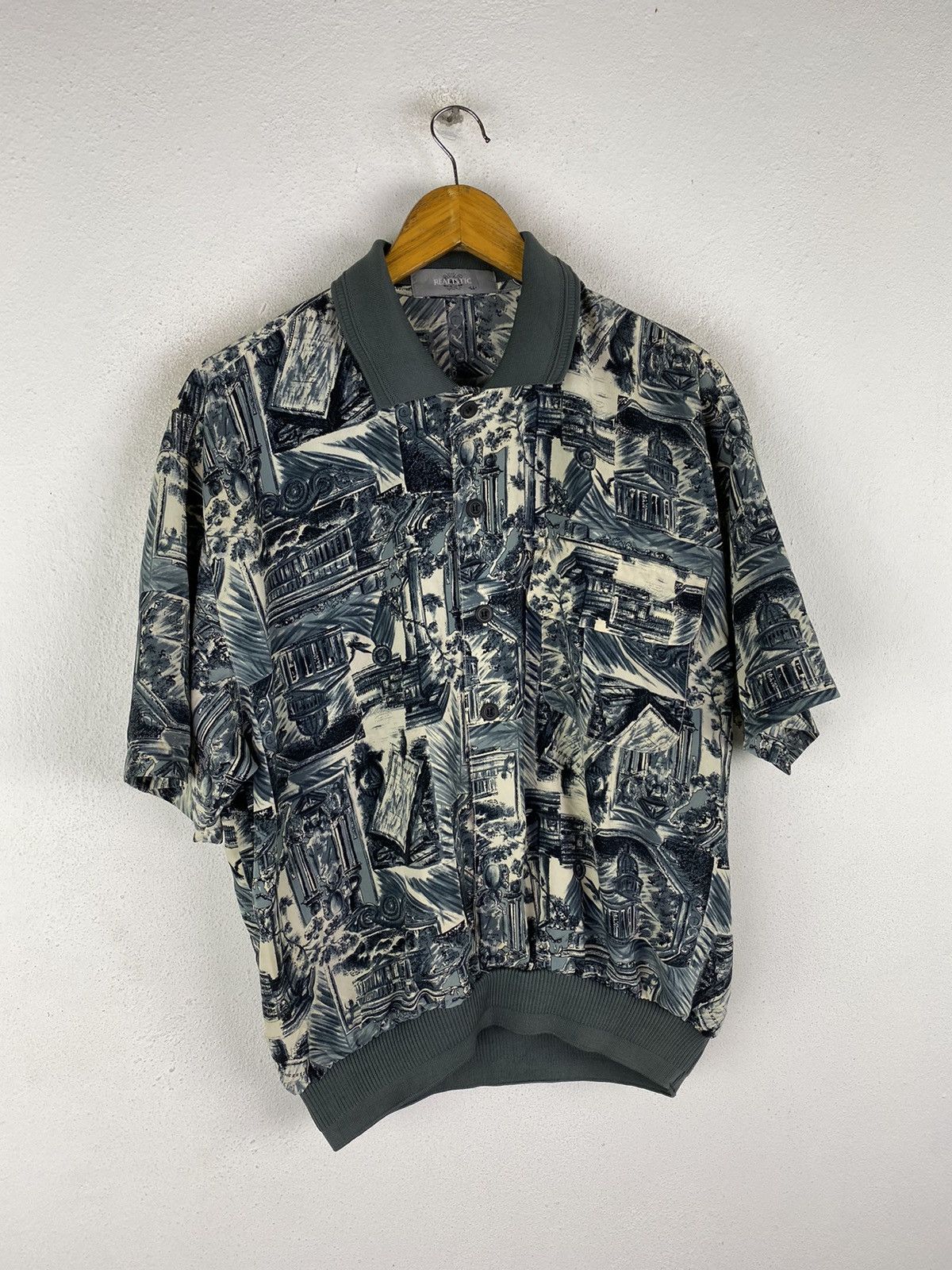 Japanese Brand × Vintage 🔥SALE🔥VINTAGE REALISTIC MADE IN JAPAN POLO SHIRTS Size US L / EU 52-54 / 3 - 3 Thumbnail