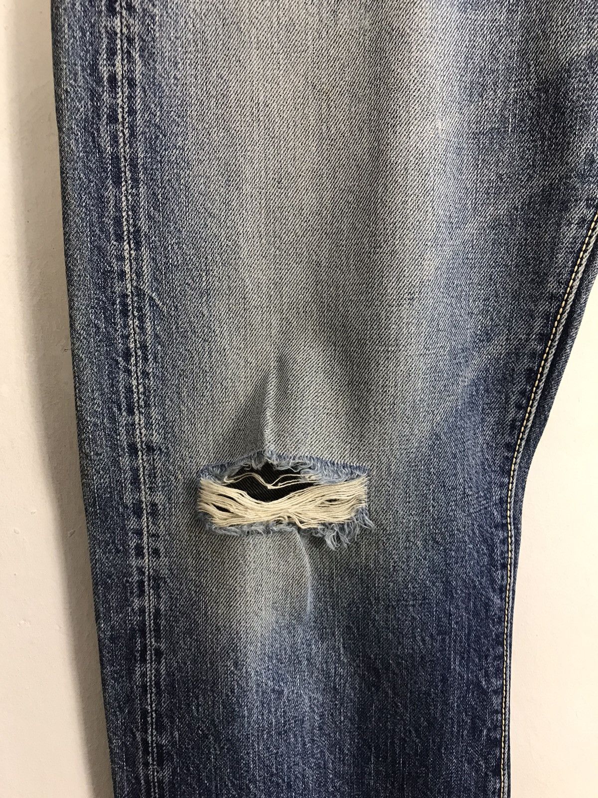 Japanese Brand × URBAN RESEARCH DOORS Vintage Urban Research Selvedge Distressed Denim Jeans Size US 32 / EU 48 - 6 Thumbnail
