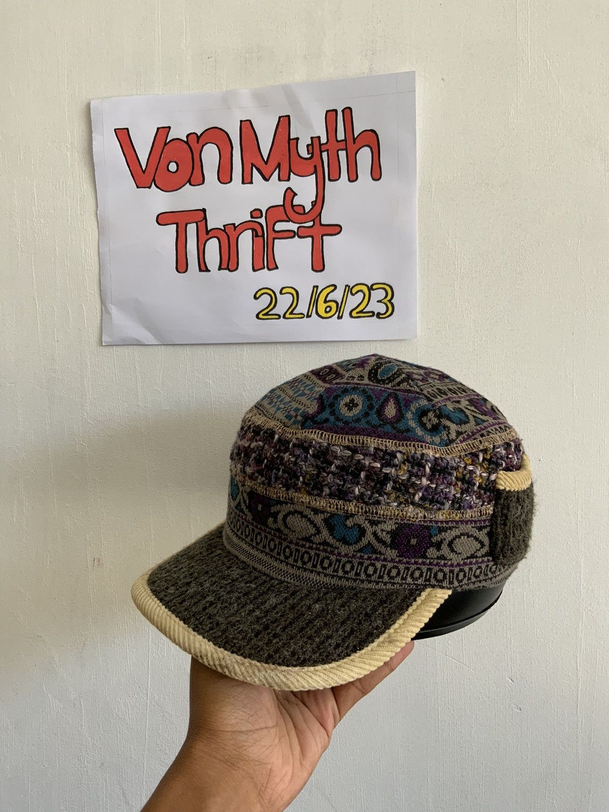 Japanese Brand Navajo Native Wool Avant Garde winter session by Grace Hat Size ONE SIZE - 1 Thumbnail