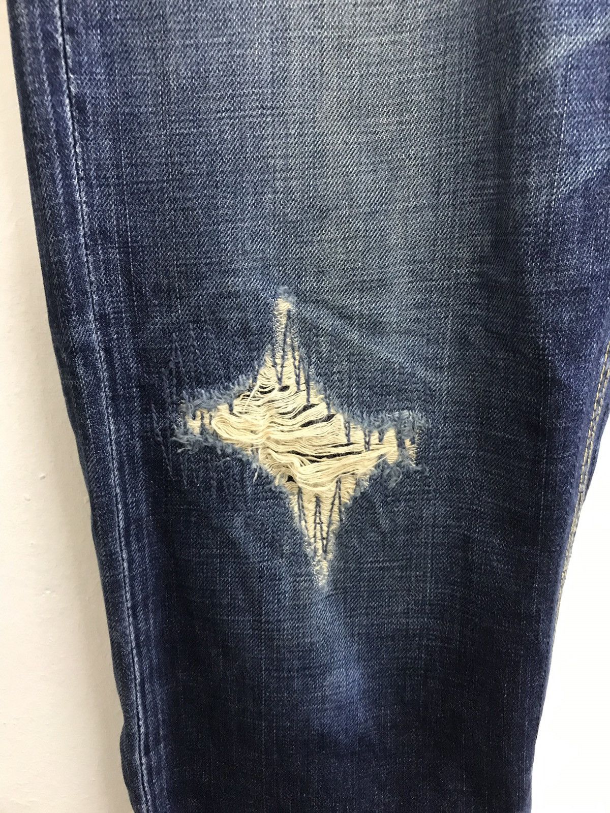 Japanese Brand Vintage Mackdaddy Distressed Denim Jeans Pant Size US 32 / EU 48 - 9 Thumbnail