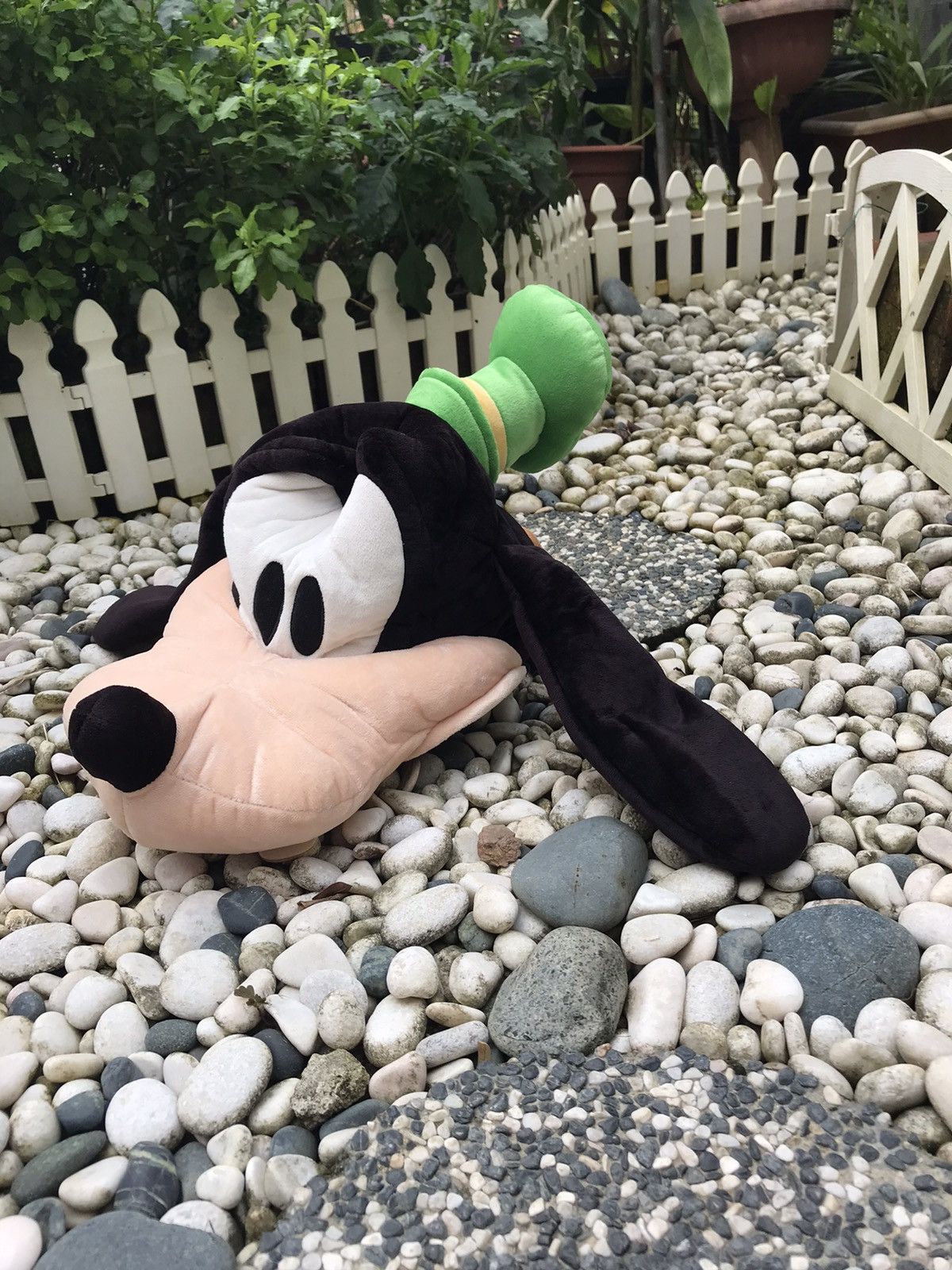 Disney × Japanese Brand AUTHENTIC GOOFY WITH PLUSH BODY CAP HAT Size ONE SIZE - 13 Thumbnail