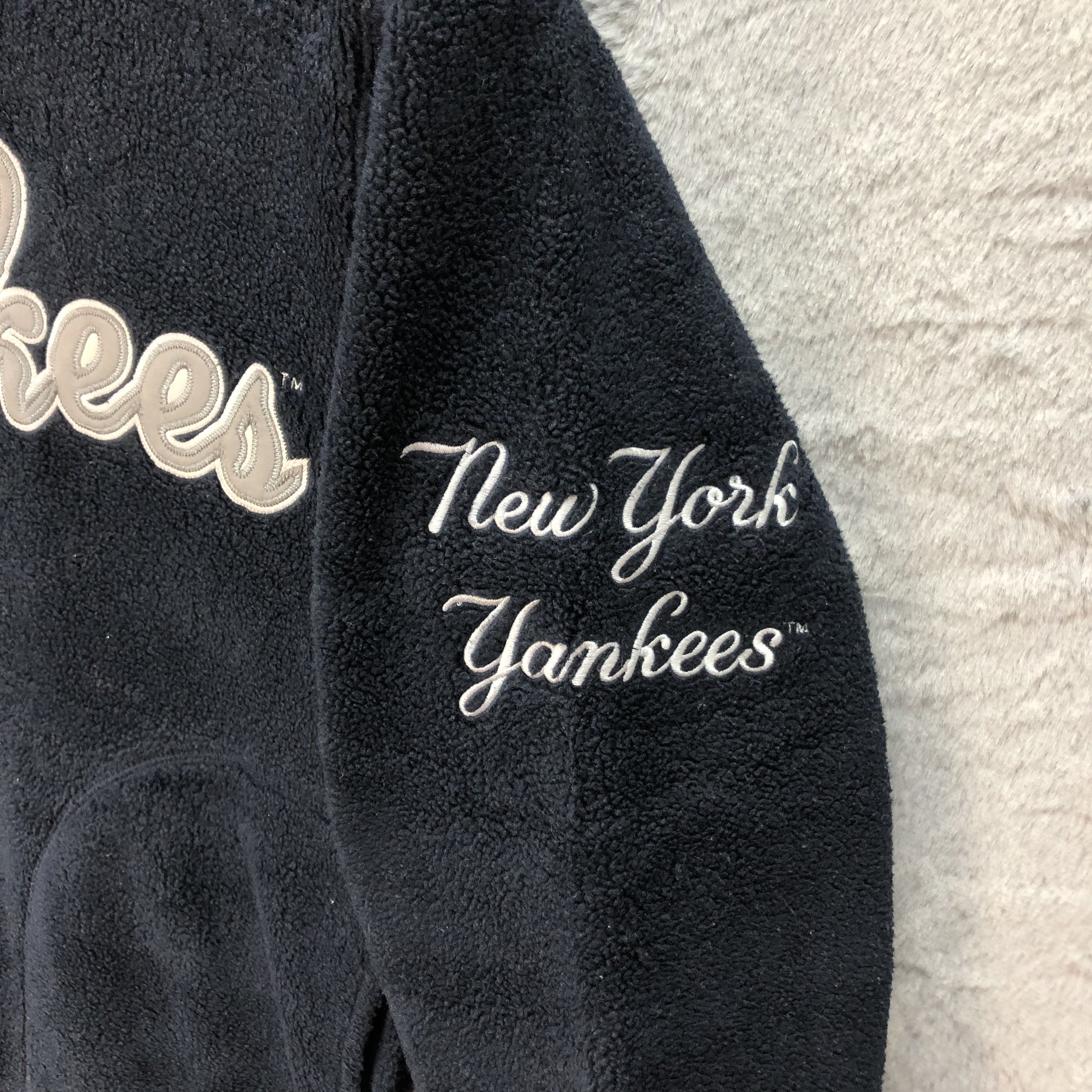 Uniqlo New York Yankees Big Logo Fleece Sherpa Sweatshirt #5274-182 Size US S / EU 44-46 / 1 - 7 Thumbnail