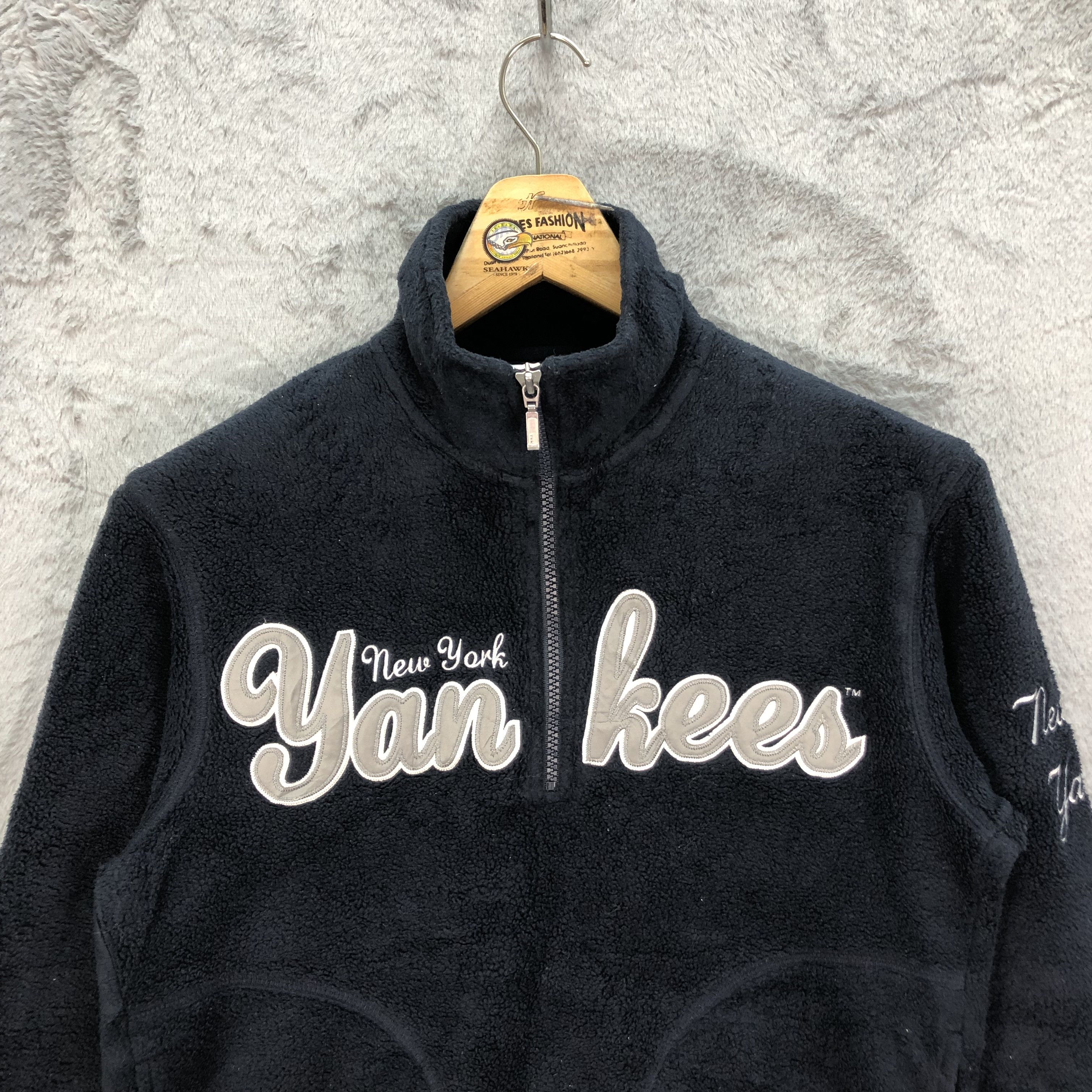 Uniqlo New York Yankees Big Logo Fleece Sherpa Sweatshirt #5274-182 Size US S / EU 44-46 / 1 - 2 Thumbnail