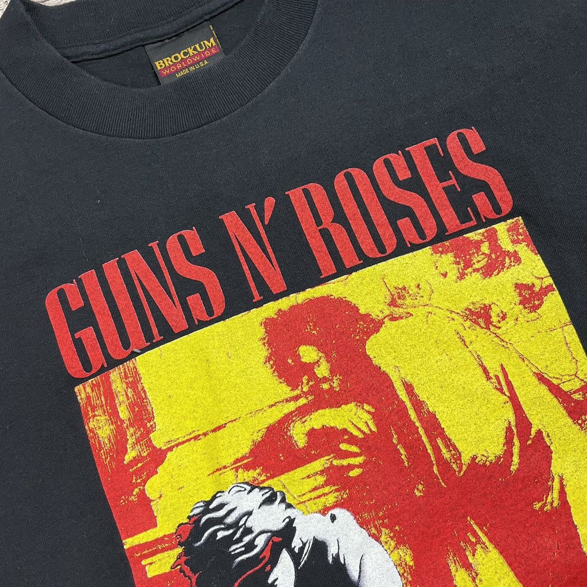Band Tees Vintage Guns & Roses Cover Album T-shirt Size US L / EU 52-54 / 3 - 10 Thumbnail