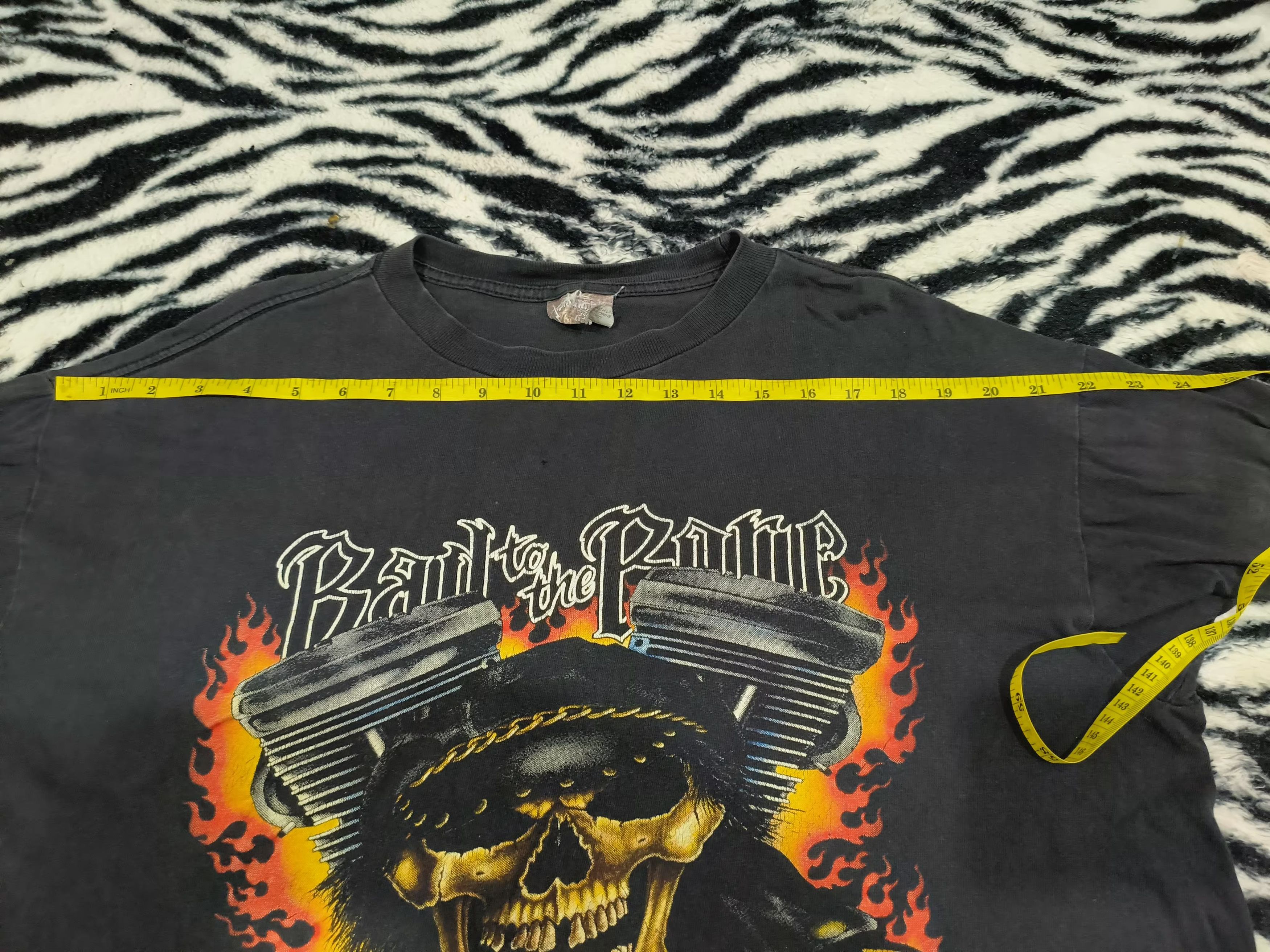 Vintage 🔥Rare🔥 BAD to the BONE Thrashed tee Size US XL / EU 56 / 4 - 7 Thumbnail