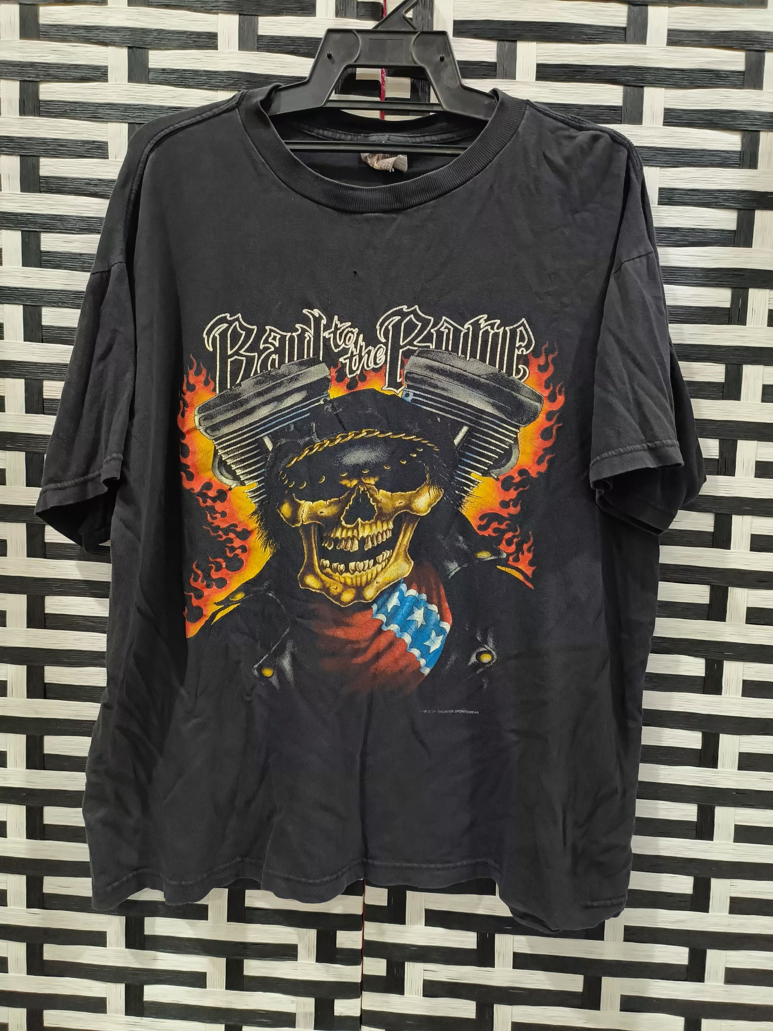 Vintage 🔥Rare🔥 BAD to the BONE Thrashed tee Size US XL / EU 56 / 4 - 1 Thumbnail