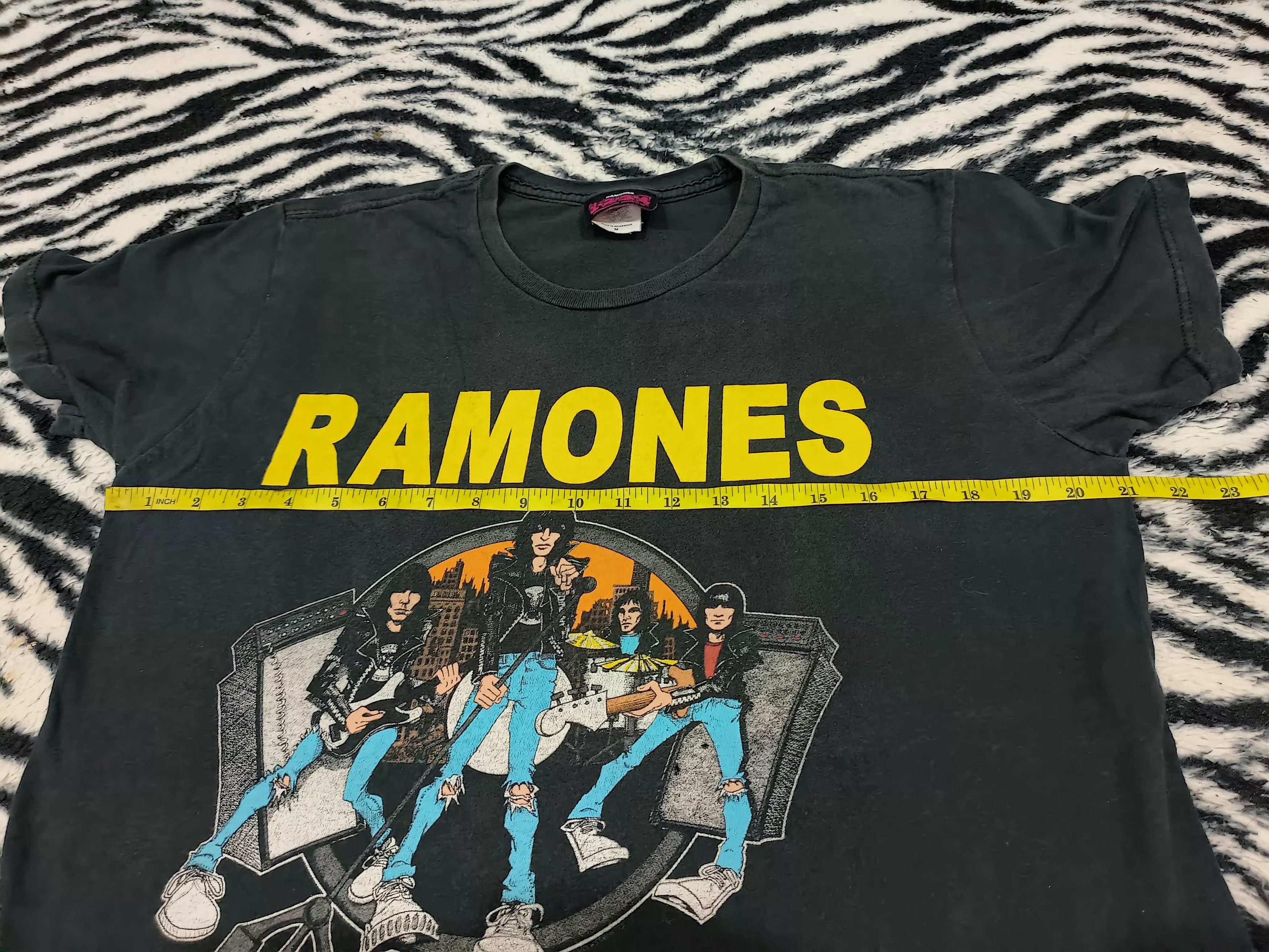Band Tees Ramones Punks Rock band tee Size US M / EU 48-50 / 2 - 5 Thumbnail
