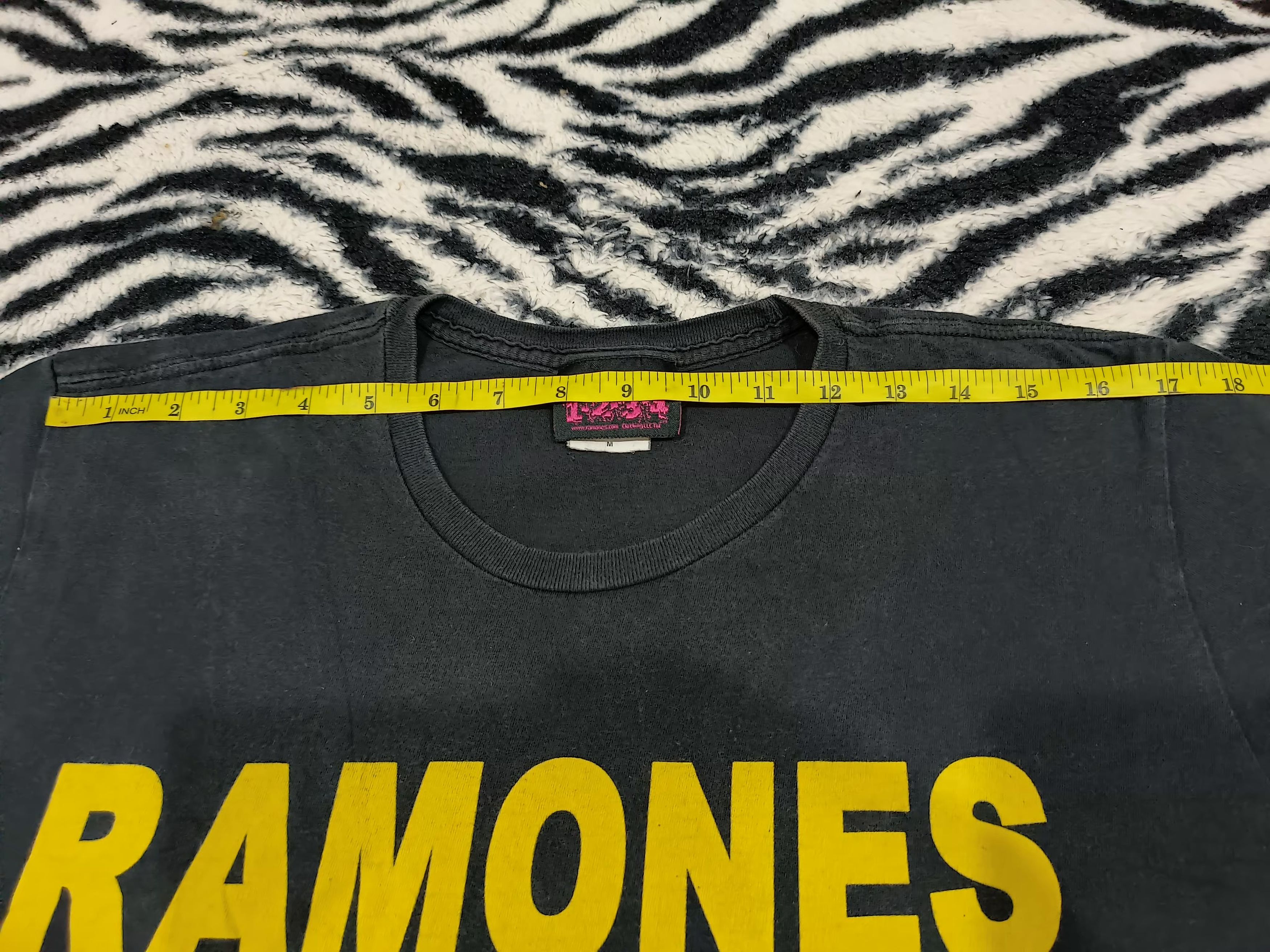 Band Tees Ramones Punks Rock band tee Size US M / EU 48-50 / 2 - 9 Thumbnail