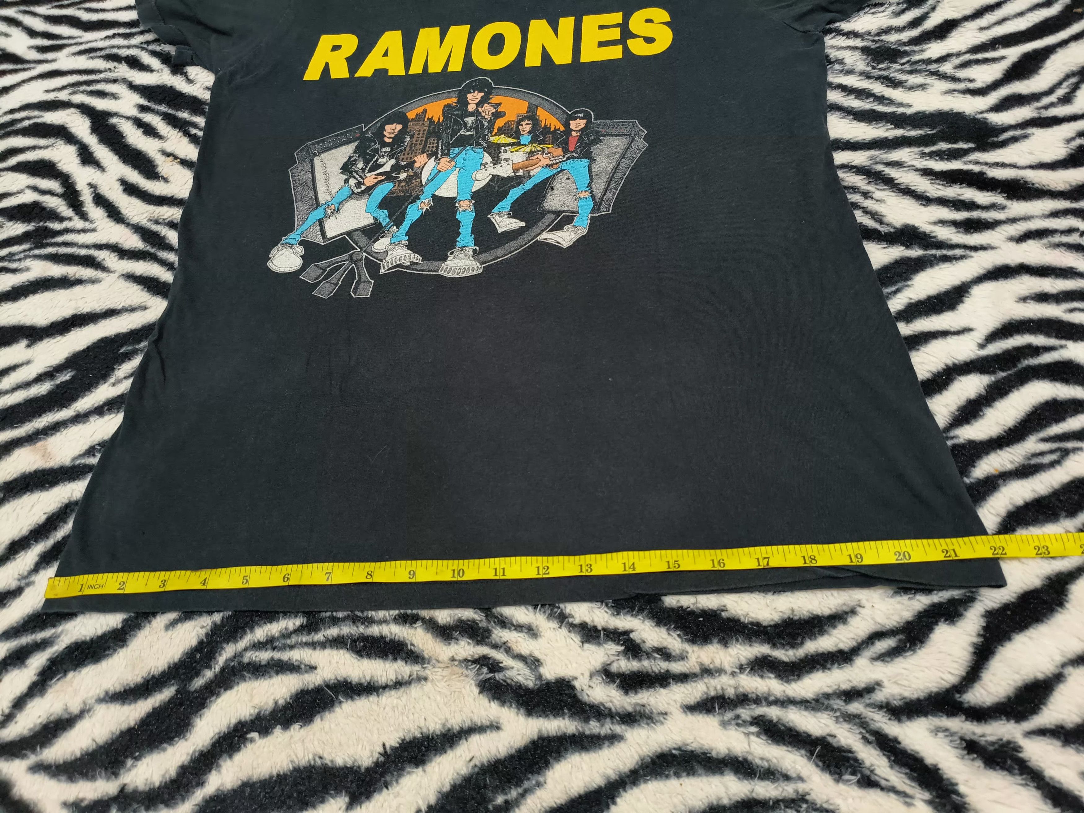Band Tees Ramones Punks Rock band tee Size US M / EU 48-50 / 2 - 7 Thumbnail
