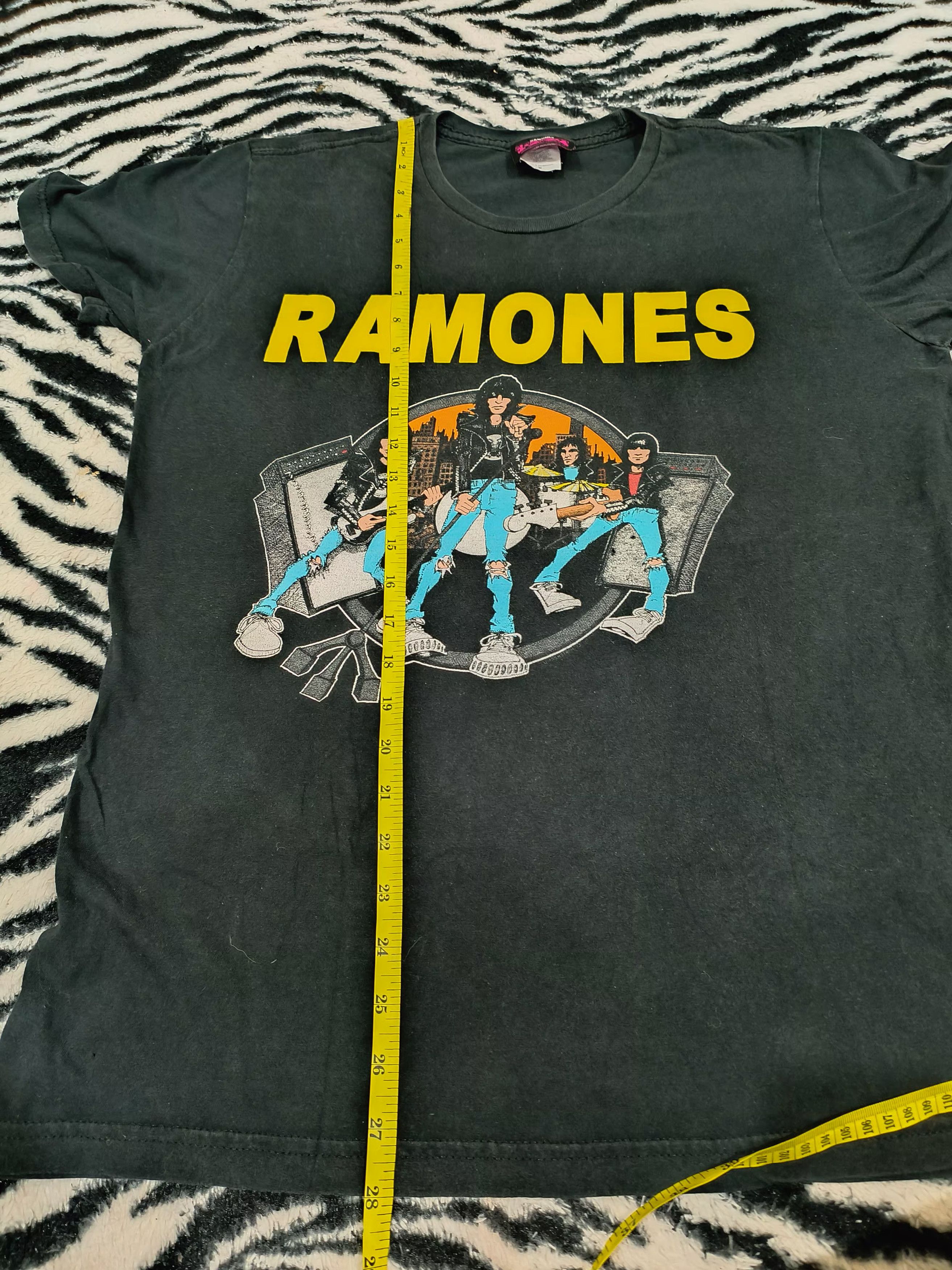 Band Tees Ramones Punks Rock band tee Size US M / EU 48-50 / 2 - 6 Thumbnail