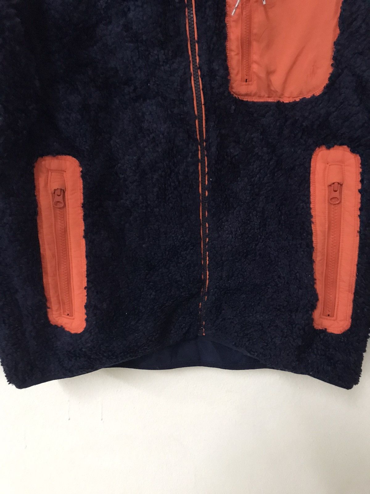 JW Anderson × Uniqlo Jw anderson uniqlo sherpa not deep pile colour block Size US XL / EU 56 / 4 - 4 Thumbnail