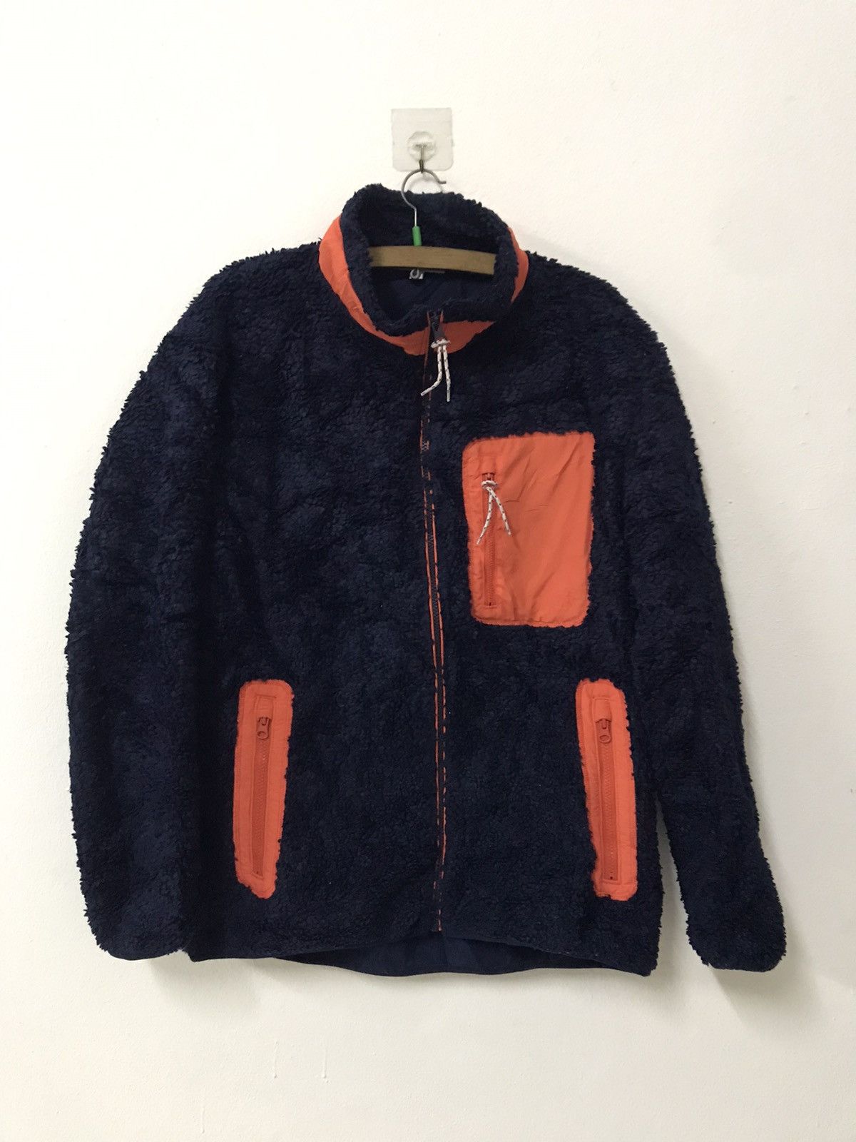JW Anderson × Uniqlo Jw anderson uniqlo sherpa not deep pile colour block Size US XL / EU 56 / 4 - 1 Thumbnail
