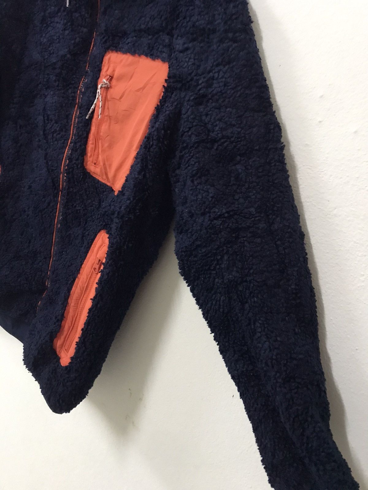 JW Anderson × Uniqlo Jw anderson uniqlo sherpa not deep pile colour block Size US XL / EU 56 / 4 - 3 Thumbnail