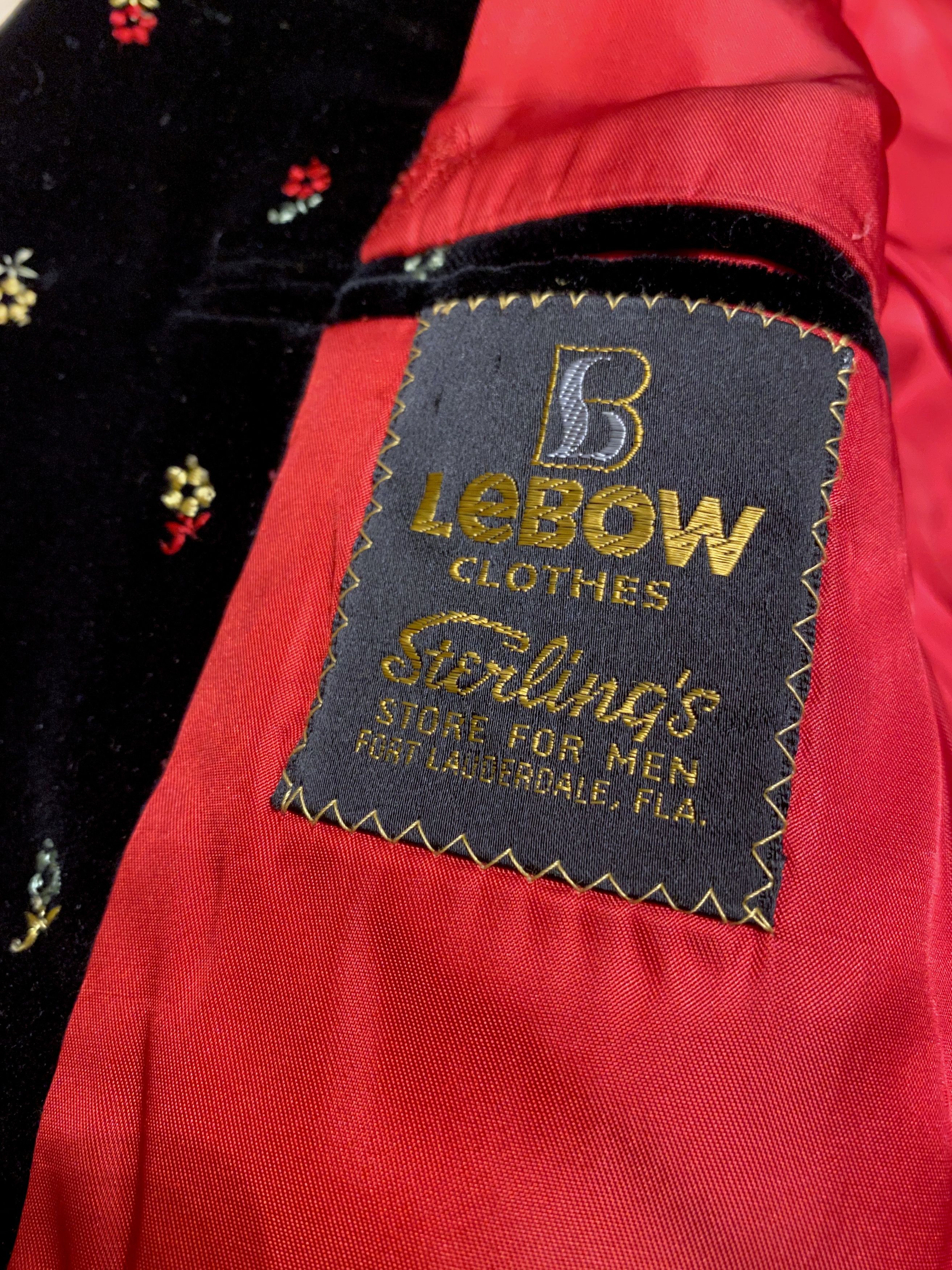 Vintage FLORAL EMBROIDERED BLACK VELVET TUXEDO JACKET Size 50R - 8 Thumbnail