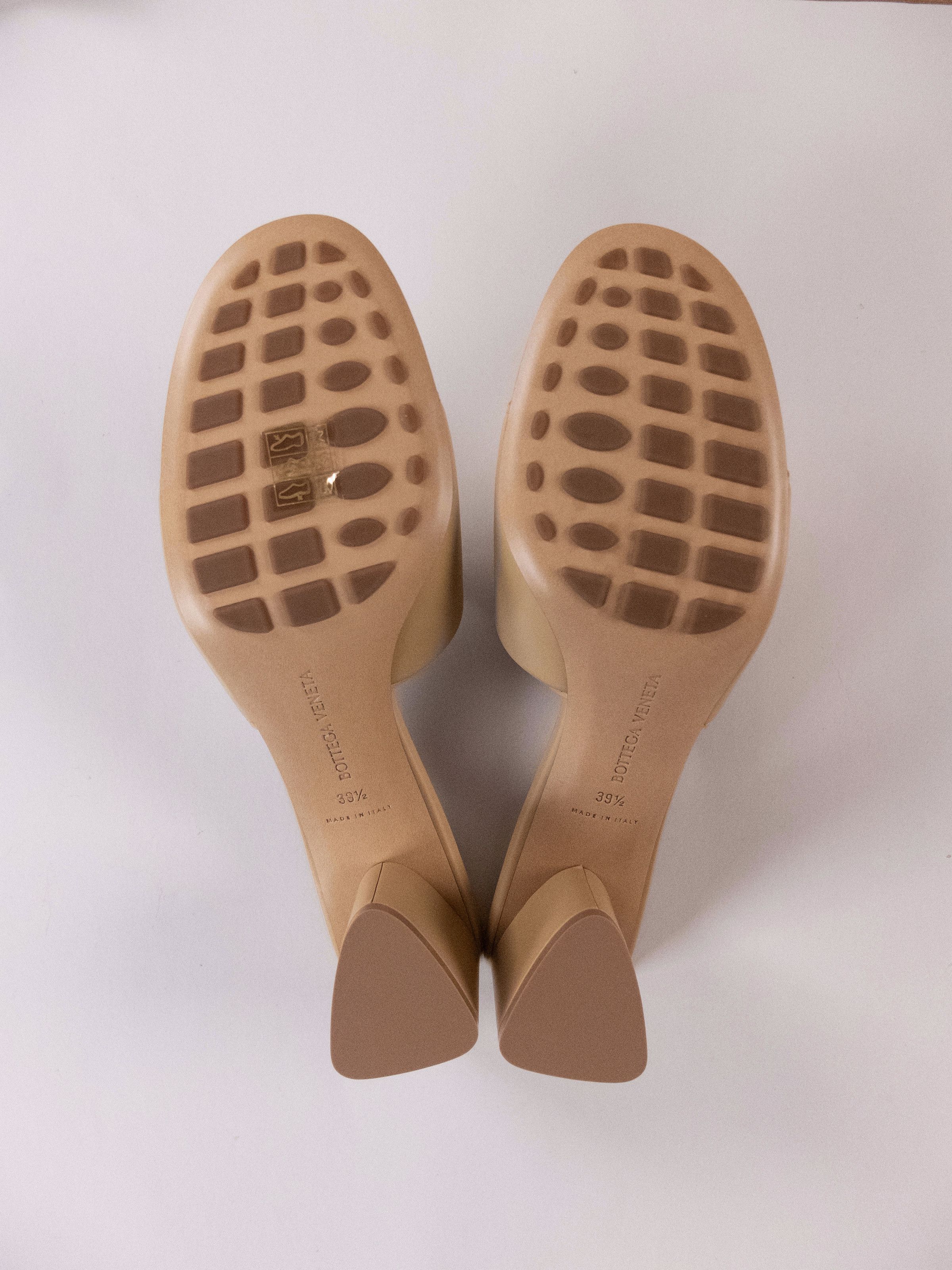 Bottega Veneta BOTTEGA VENETA Band beige leather mules sandals 9.5 39.5 q Size US 9.5 / IT 39.5 - 5 Thumbnail
