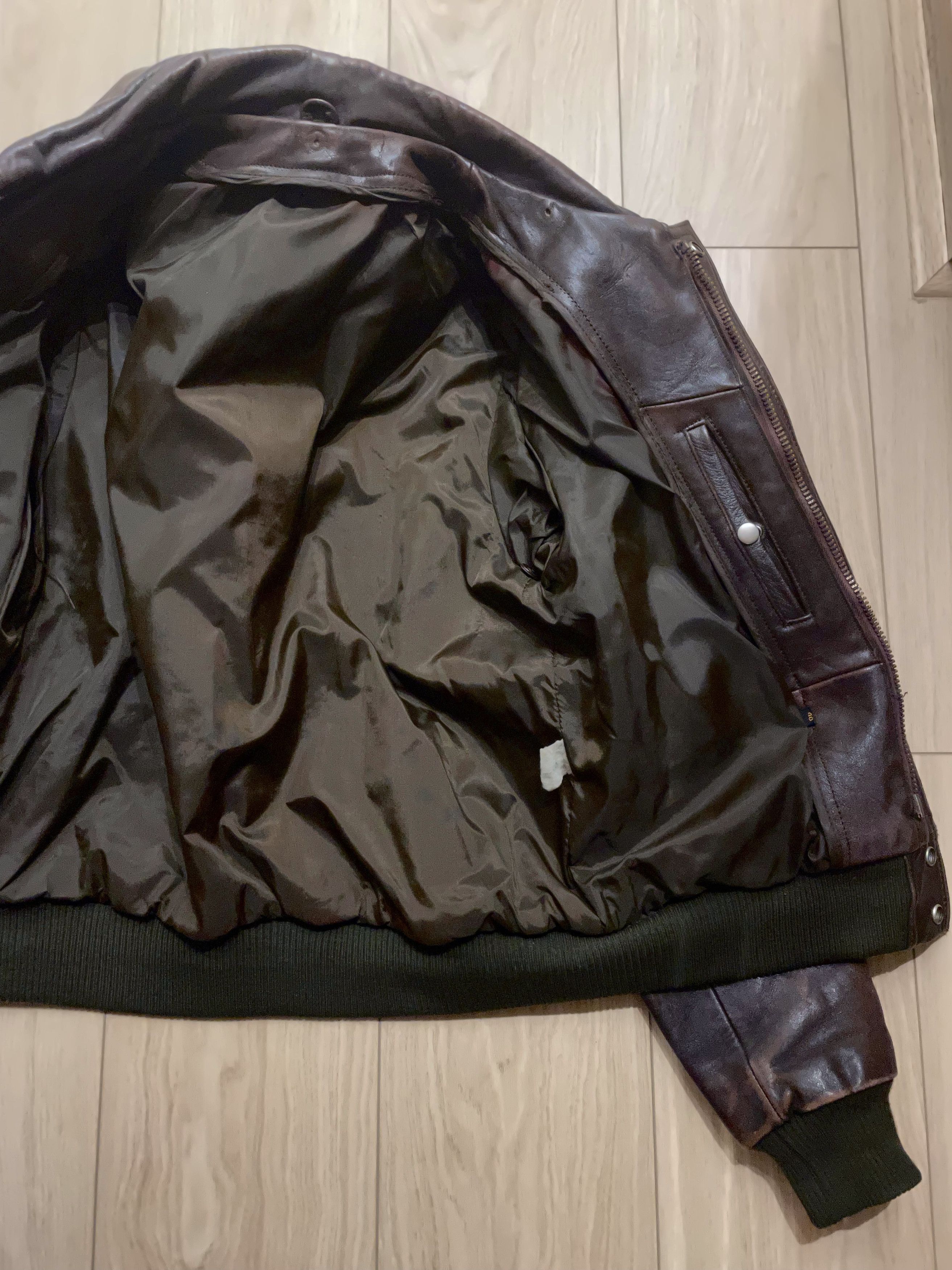 Vintage FINAL DROP 70'S A2 AVIATOR BOMBER IN DISTRESSED LEATHER Size US M / EU 48-50 / 2 - 12 Thumbnail