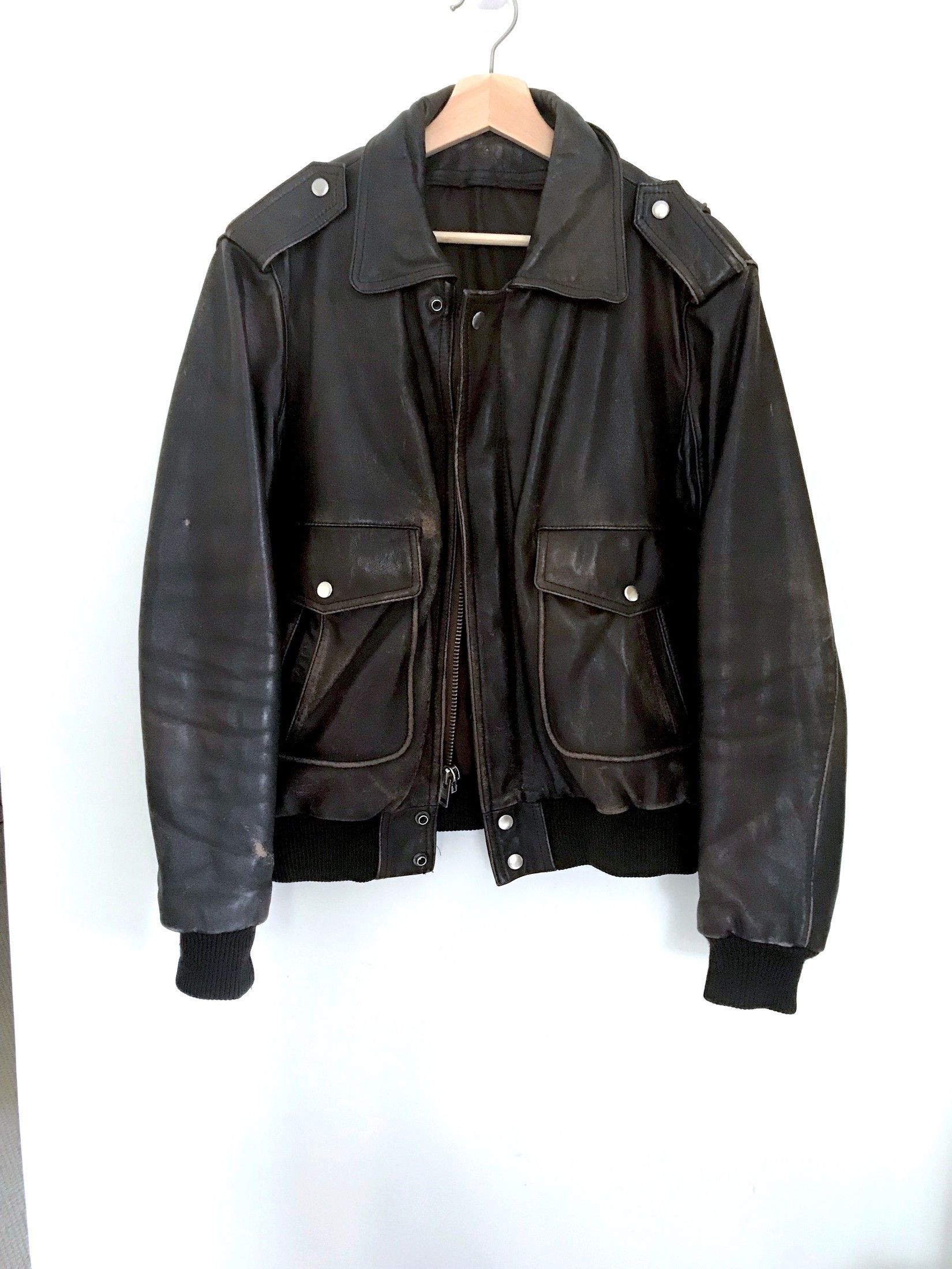 Vintage FINAL DROP 70'S A2 AVIATOR BOMBER IN DISTRESSED LEATHER Size US M / EU 48-50 / 2 - 5 Thumbnail