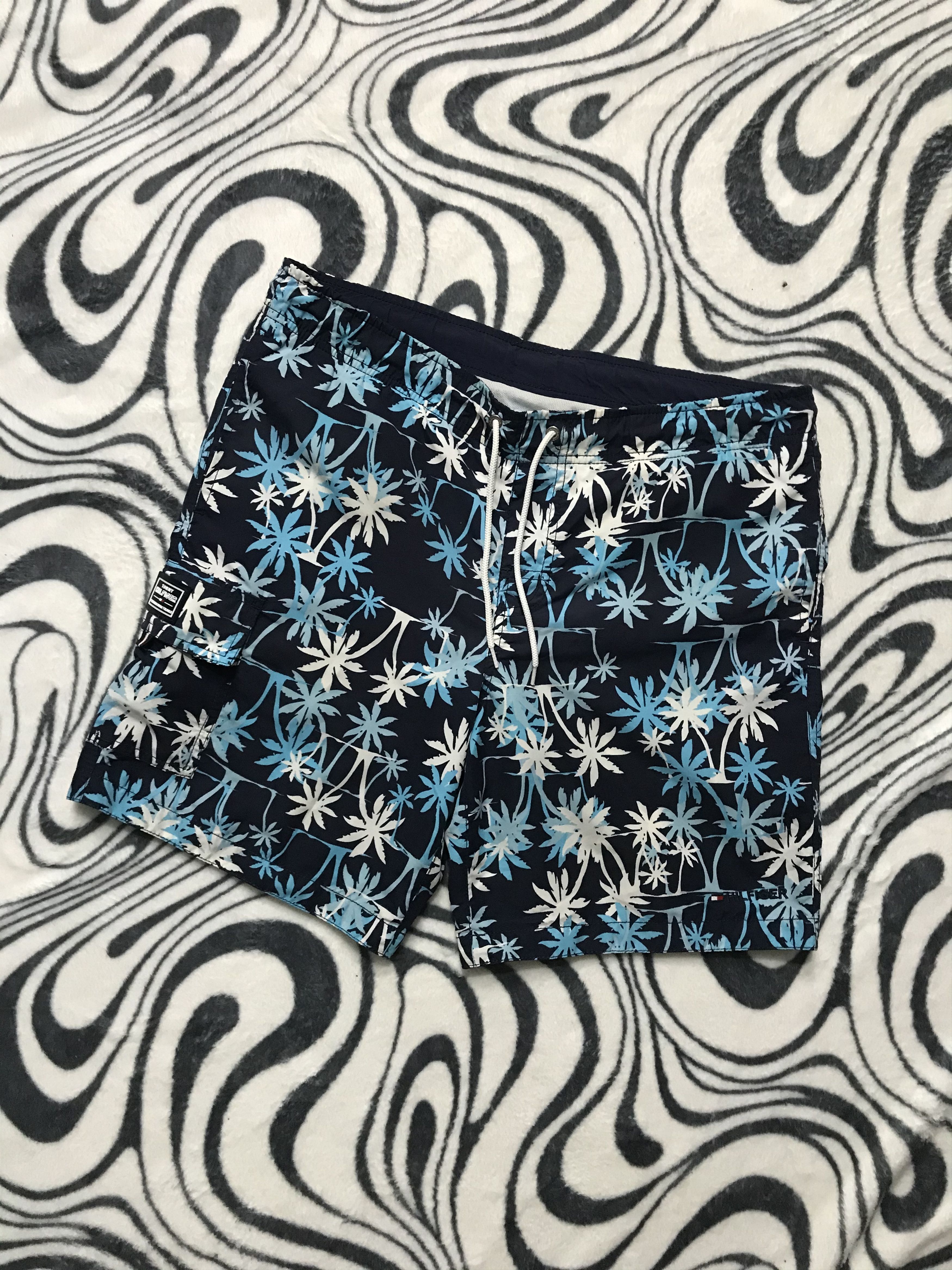Tommy Hilfiger × Vintage Tommy Hilfiger Mens Full Printed Nylon Shorts Size US 30 / EU 46 - 1 Thumbnail