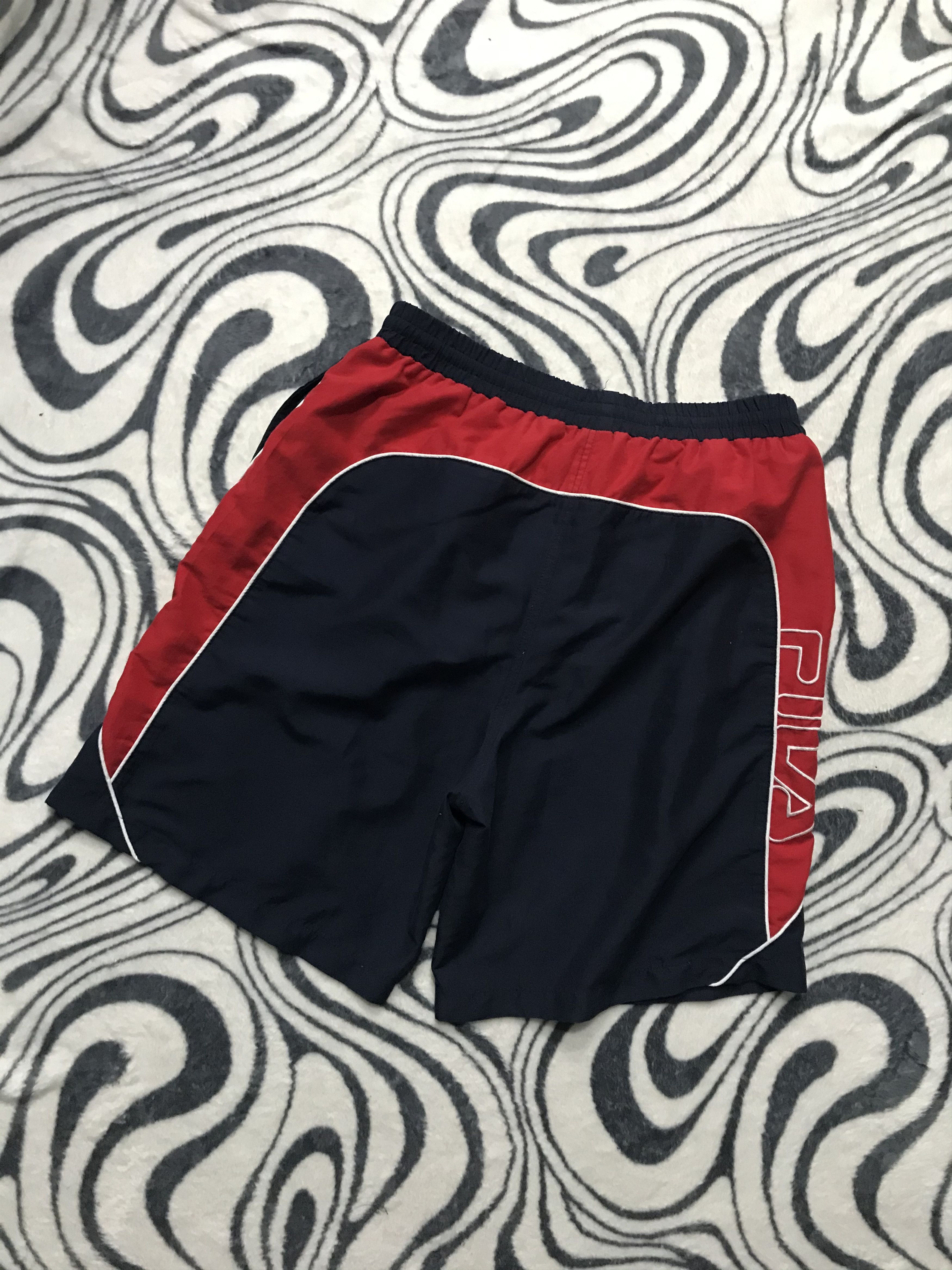 Fila × Vintage Vintage Fila Mens Nylon Shorts Size US 34 / EU 50 - 4 Thumbnail