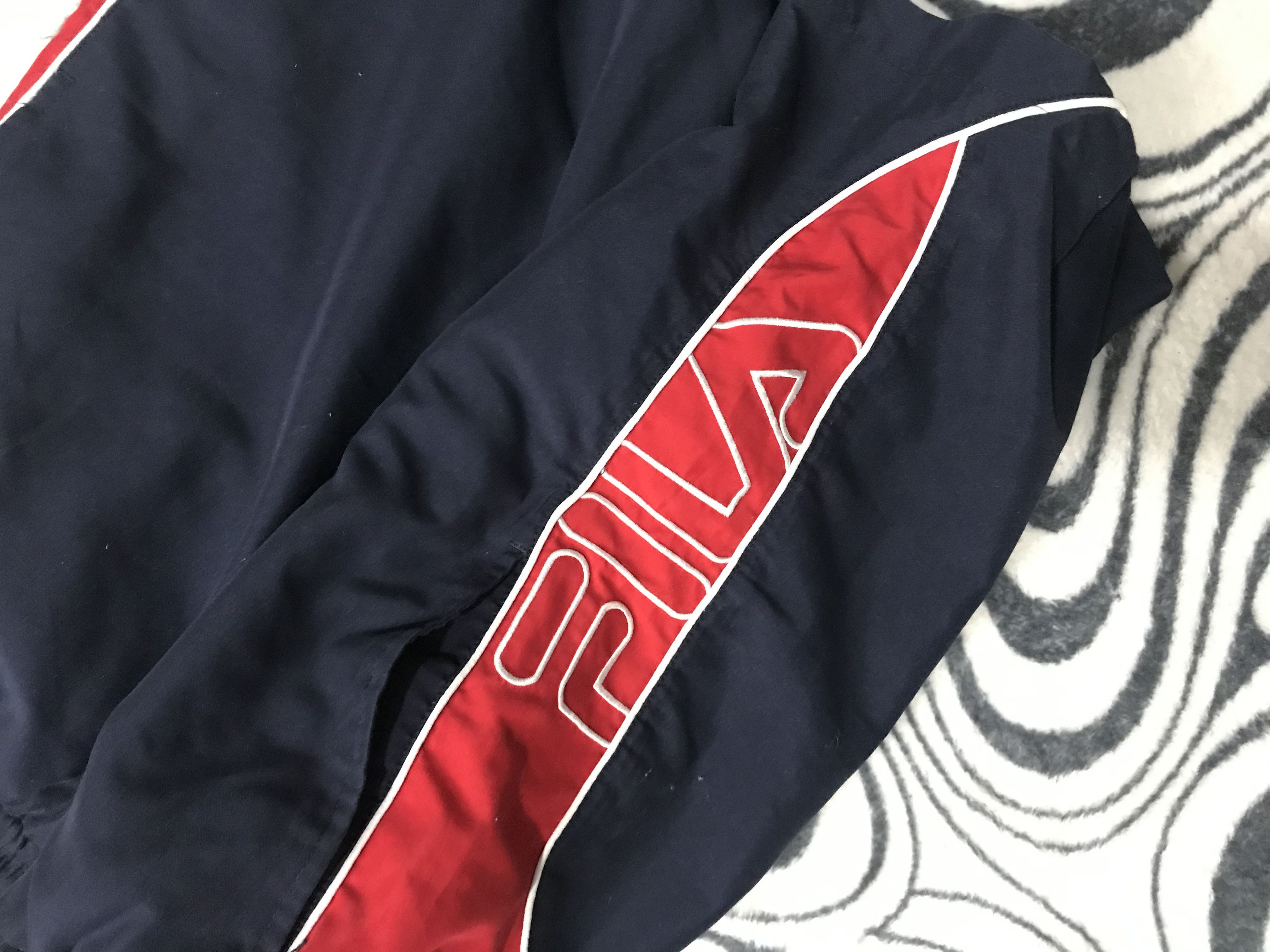 Fila × Vintage Vintage Fila Mens Nylon Shorts Size US 34 / EU 50 - 3 Thumbnail