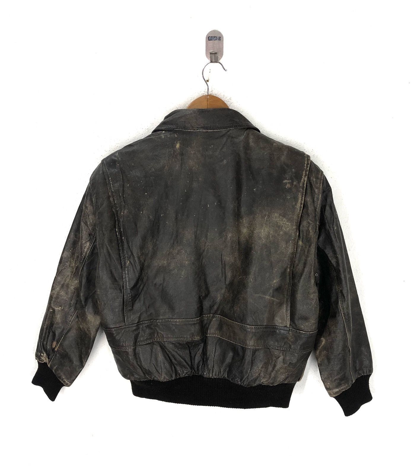 Genuine Leather Vintage Le Tigre Envers Leather Bomber Jacket – Sherpa Lined Size US M / EU 48-50 / 2 - 5 Thumbnail