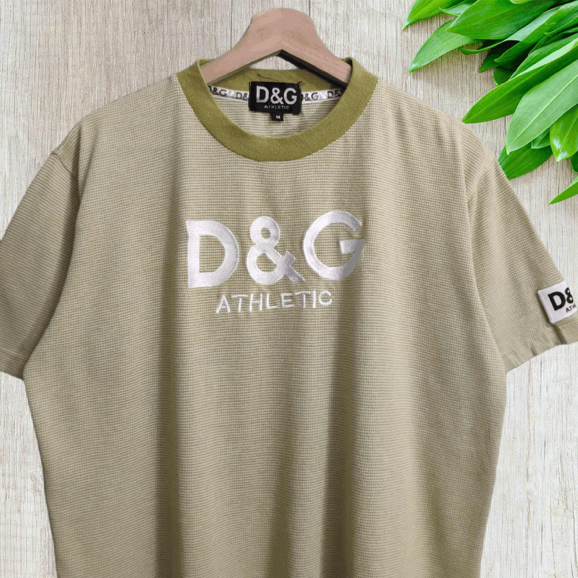 Dolce & Gabbana × Vintage Vintage Dolce and Gabbana Athletic T-Shirt Size US M / EU 48-50 / 2 - 5 Thumbnail