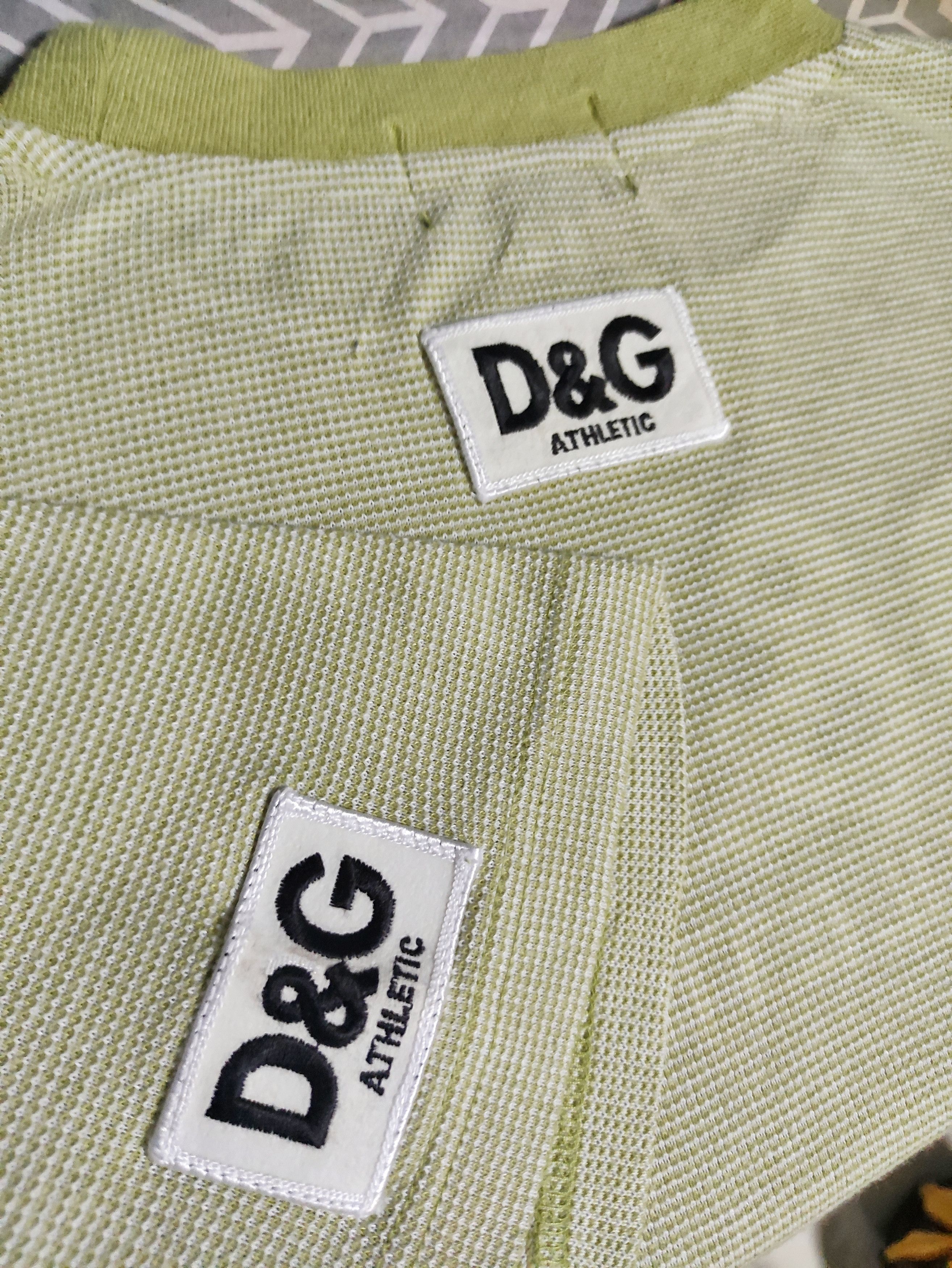 Dolce & Gabbana × Vintage Vintage Dolce and Gabbana Athletic T-Shirt Size US M / EU 48-50 / 2 - 7 Thumbnail