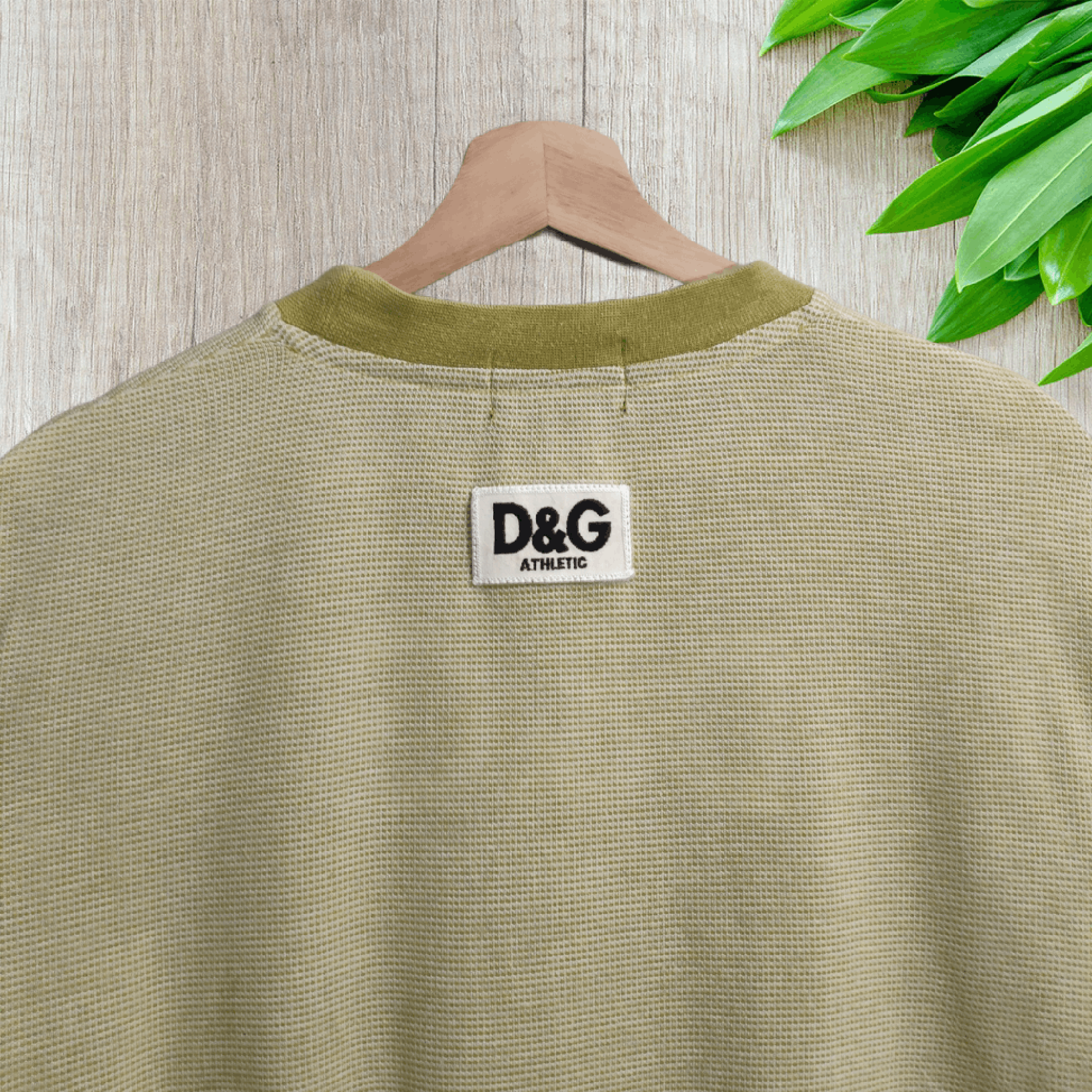 Dolce & Gabbana × Vintage Vintage Dolce and Gabbana Athletic T-Shirt Size US M / EU 48-50 / 2 - 2 Thumbnail