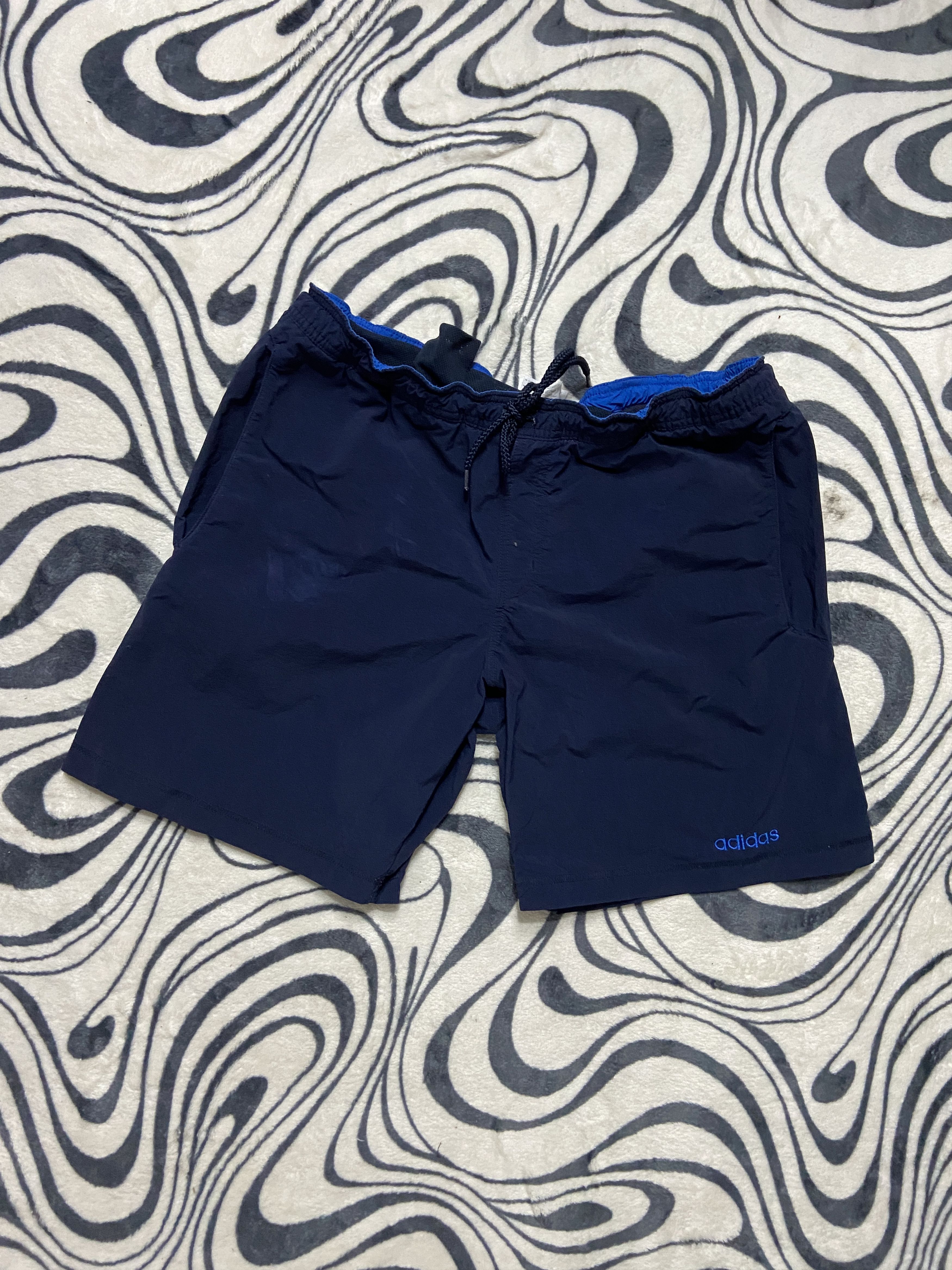 Adidas Vintage Adidas Mens Nylon Shorts Y2K Size US 32 / EU 48 - 1 Thumbnail
