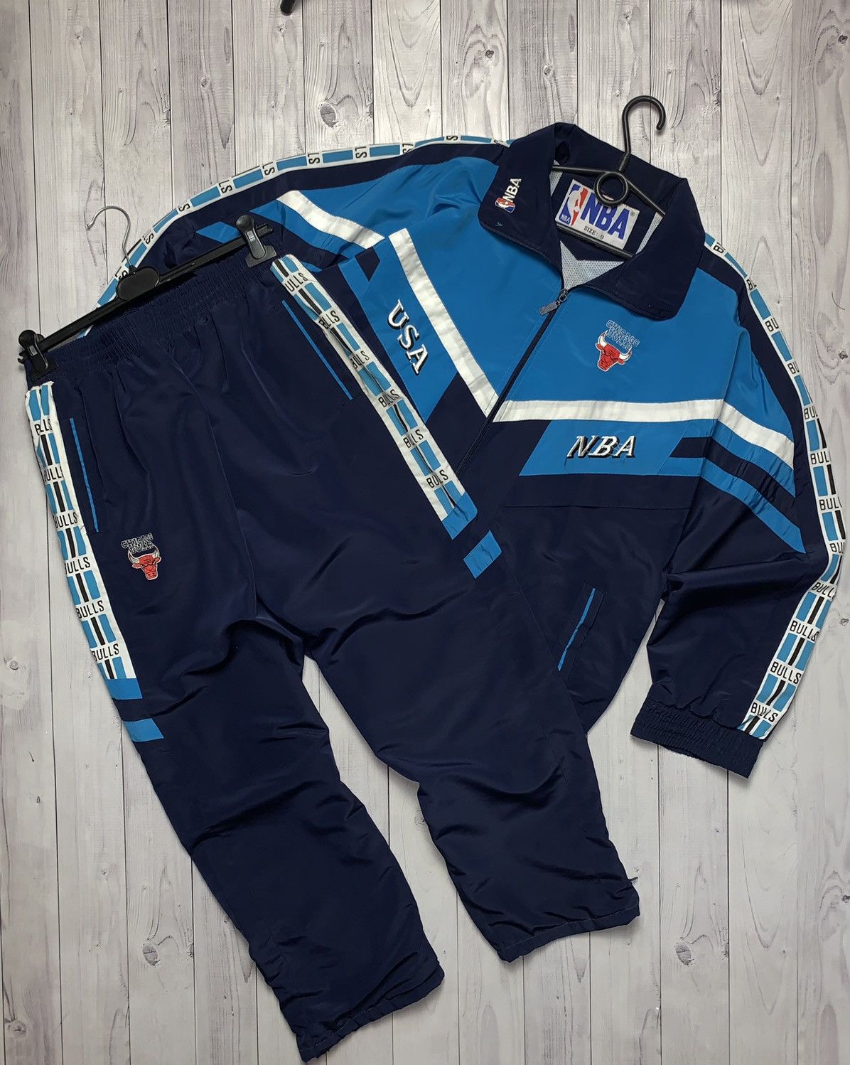 Vintage NBA Chicago Bulls track suit size L rare