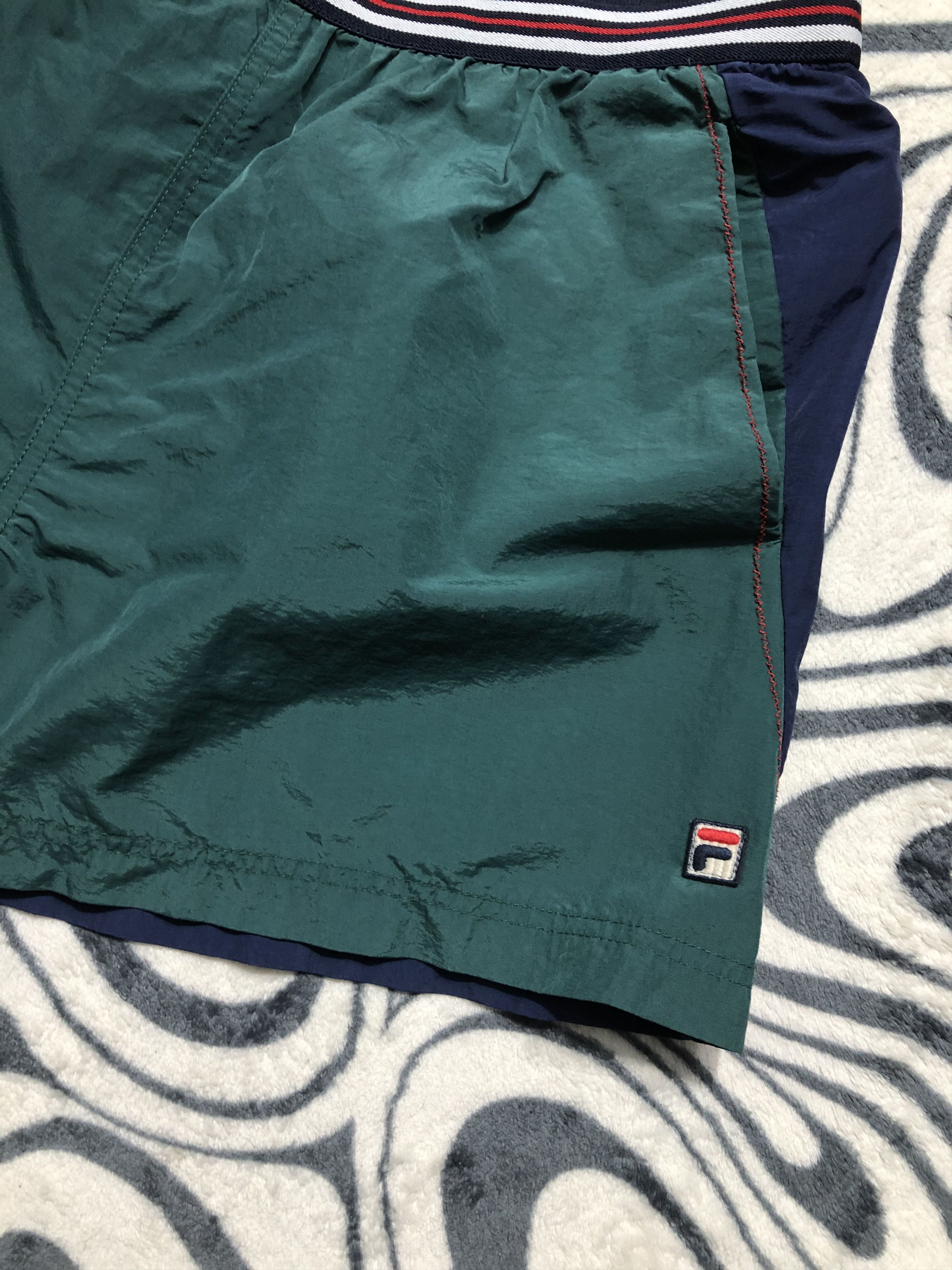 Fila × Vintage Fila Vintage Mens Nylon Shorts Size US 34 / EU 50 - 2 Thumbnail
