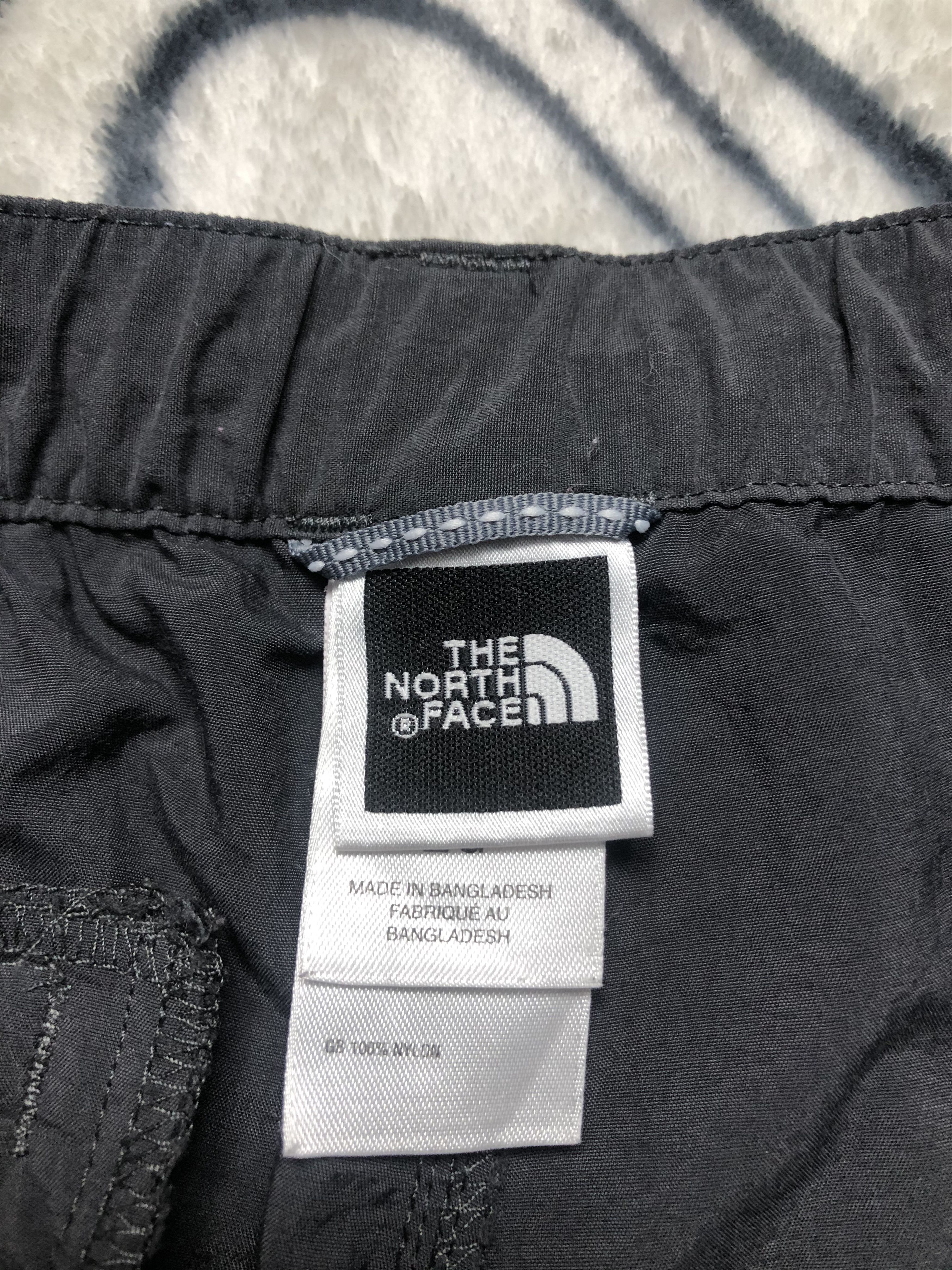 The North Face The North Face Womens Outdoor Hiking Shorts TNF Size 34" / US 12 / IT 48 - 3 Thumbnail