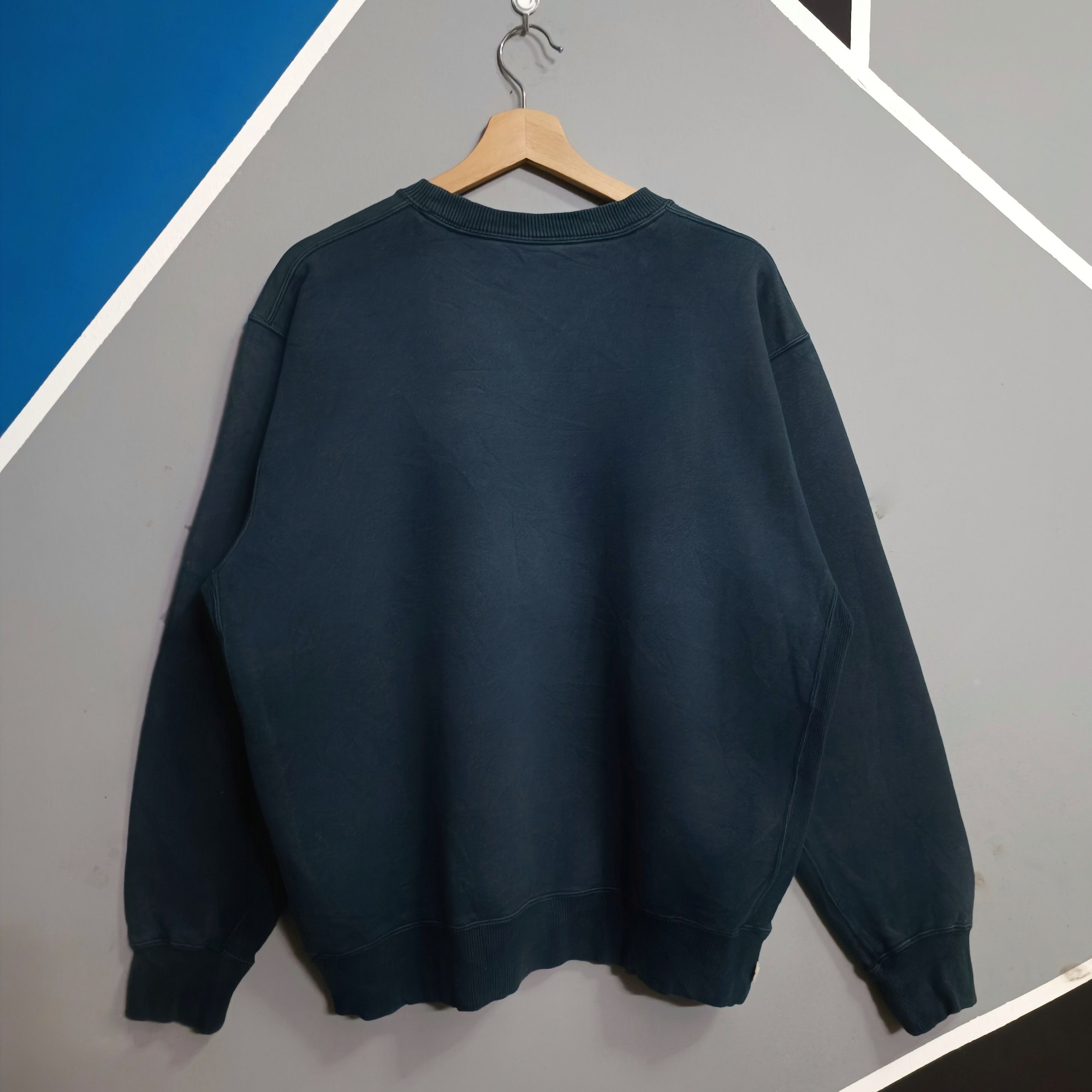 Nike × Vintage Vintage Nike Small Swoosh Crewneck Sweatshirt Size US L / EU 52-54 / 3 - 6 Thumbnail