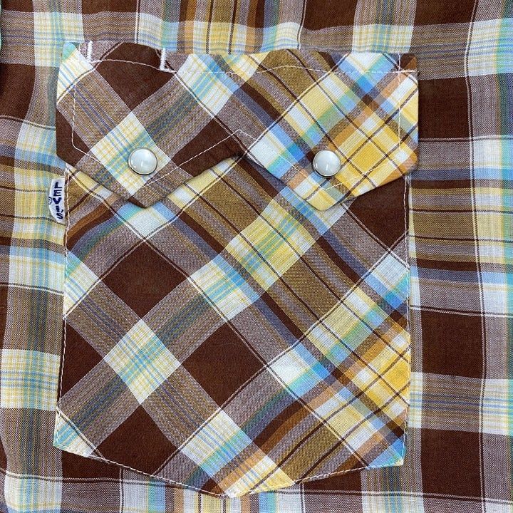 Vintage Levi’s Big E Pearl Snap Button Down Size L Made In U
